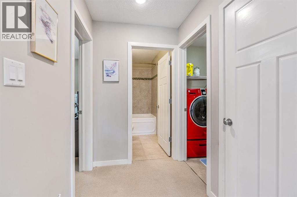 Single Family House 4 Level for Sale in  Sunridge Crescent W Sunridge Lethbridge 