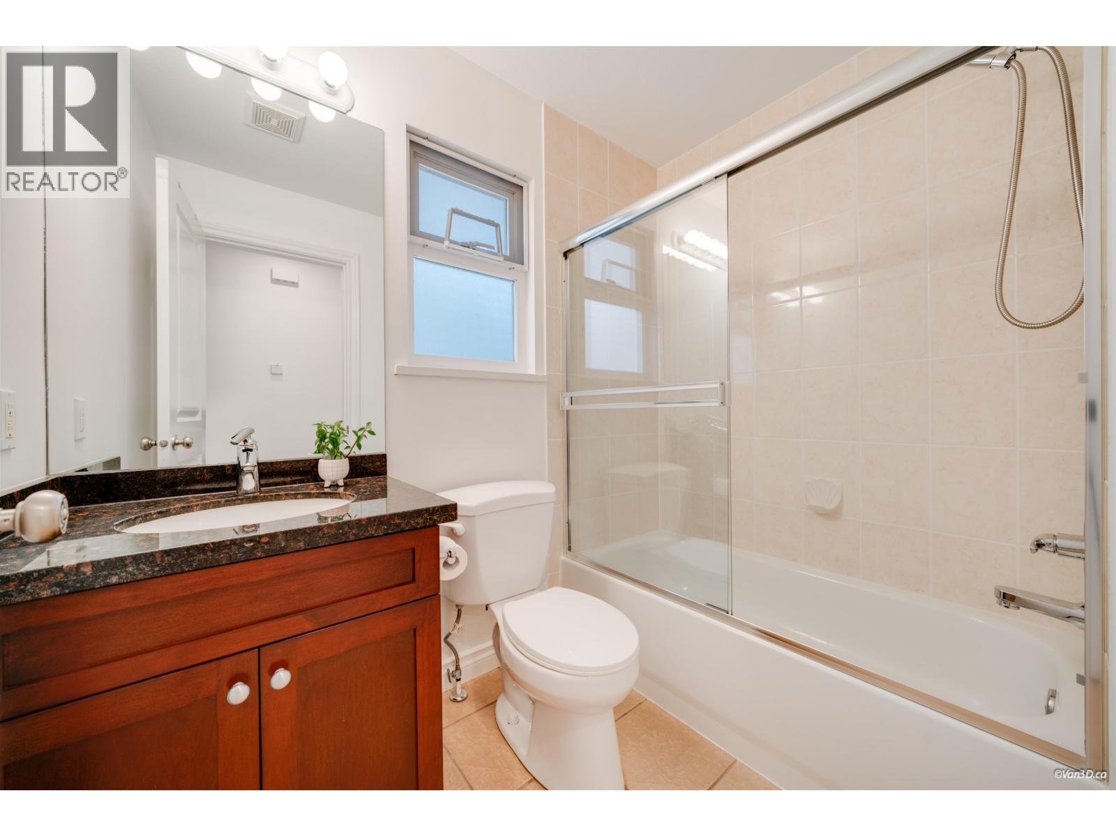 232 FOURTH AVENUE, New Westminster