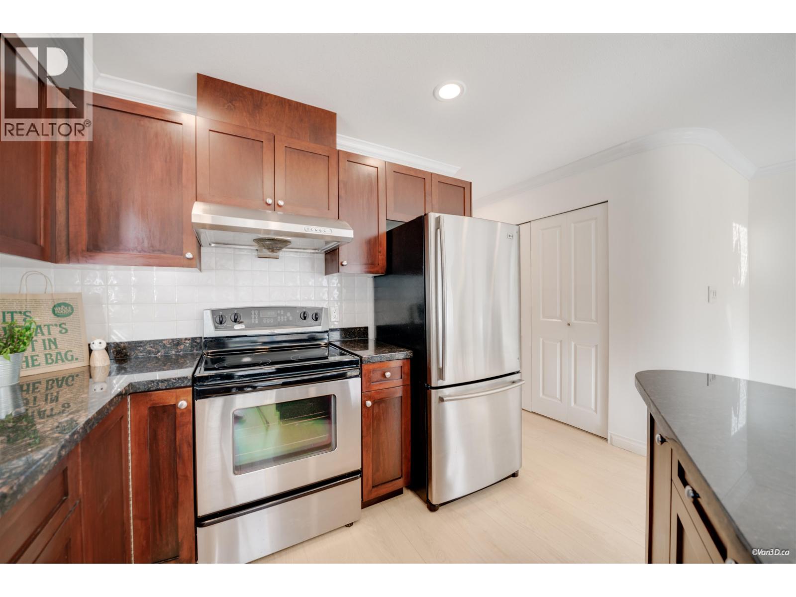 232 FOURTH AVENUE, New Westminster