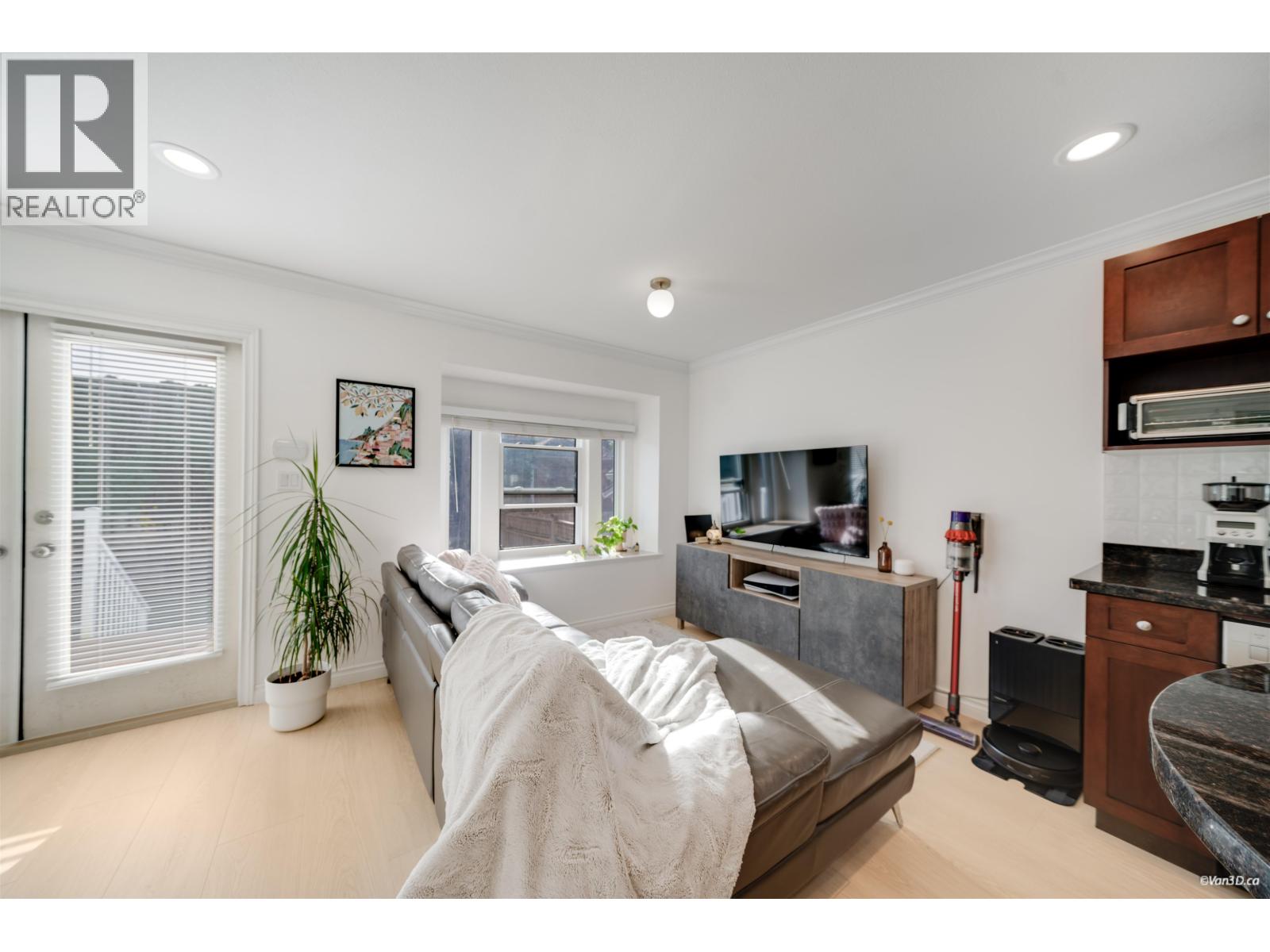 232 FOURTH AVENUE, New Westminster