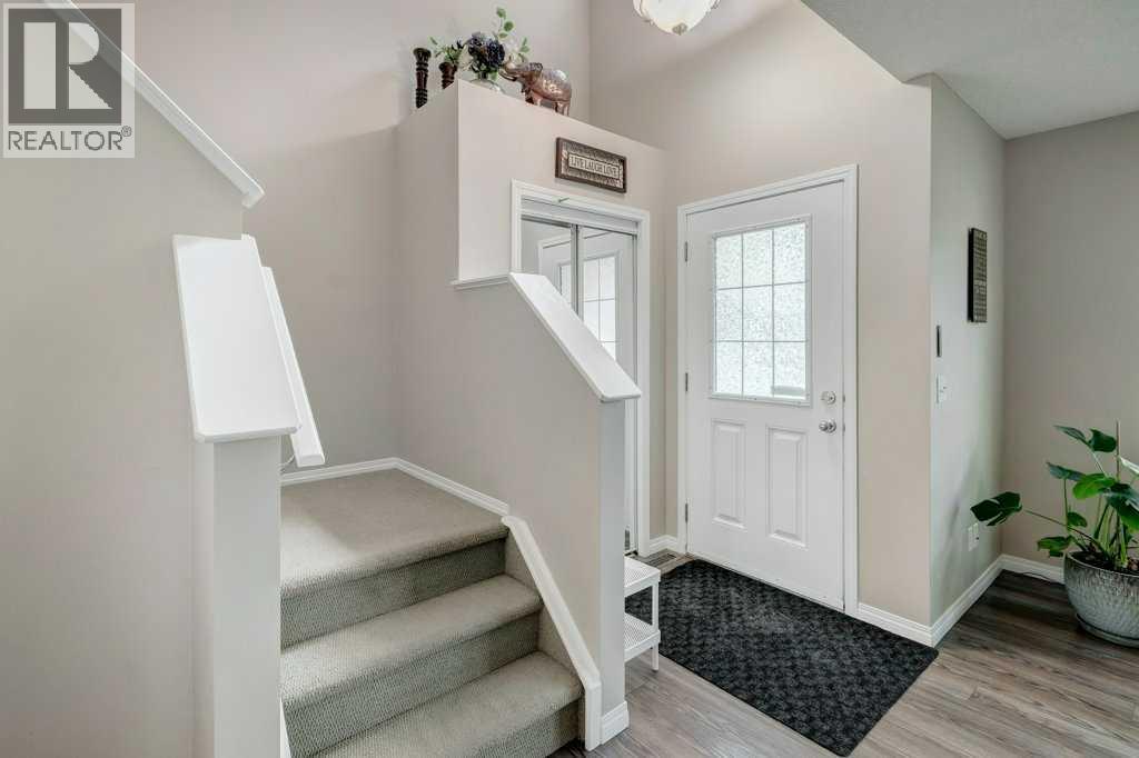 Single Family House for Sale in  Everglen Manor SW Evergreen Calgary 