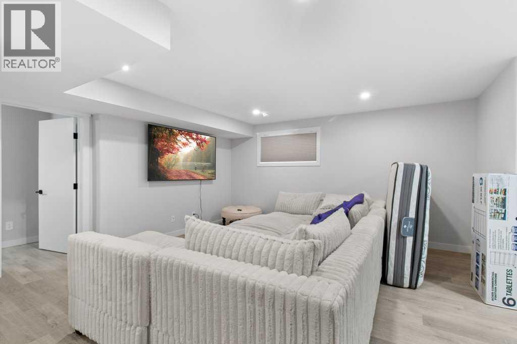 4507 48 Avenue, Sylvan Lake