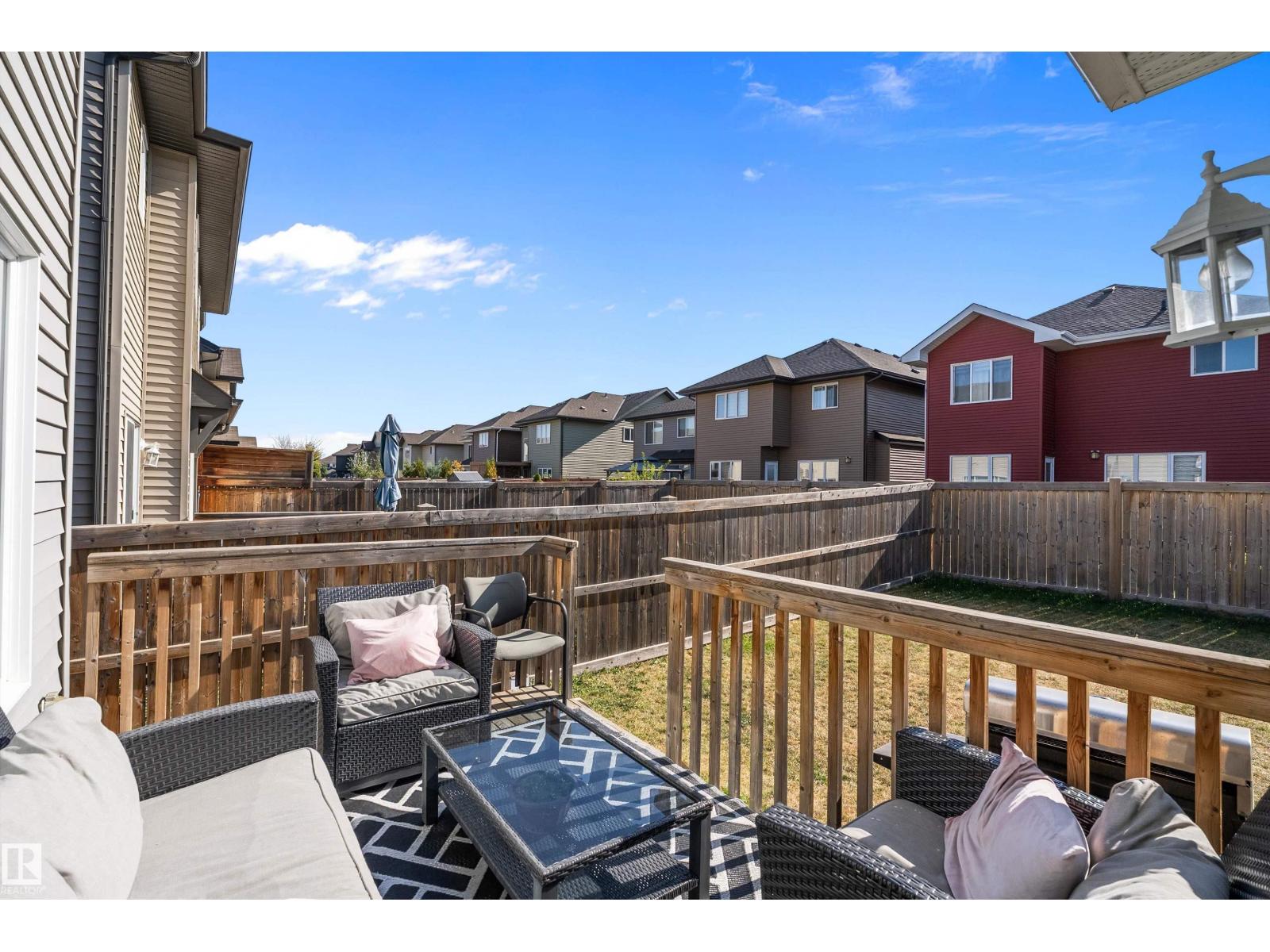 7043 174 AV NW, Edmonton