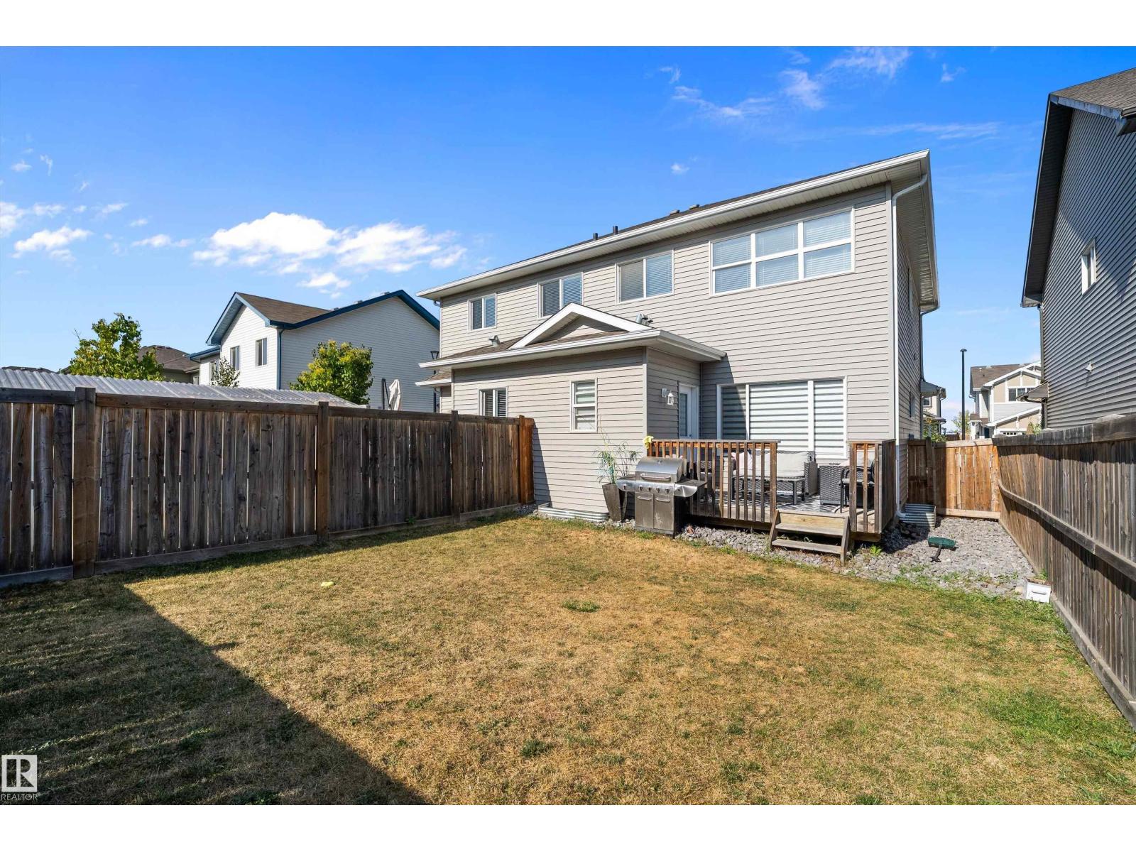 7043 174 AV NW, Edmonton