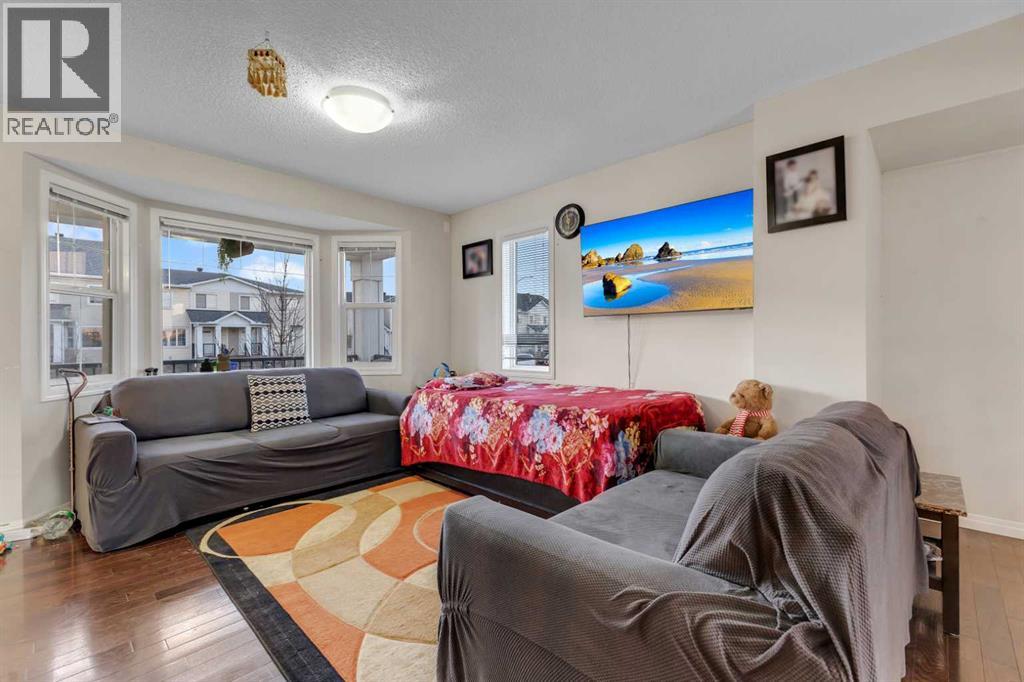 Single Family House for Sale in  Saddlebrook Drive NE Saddle Ridge Calgary 