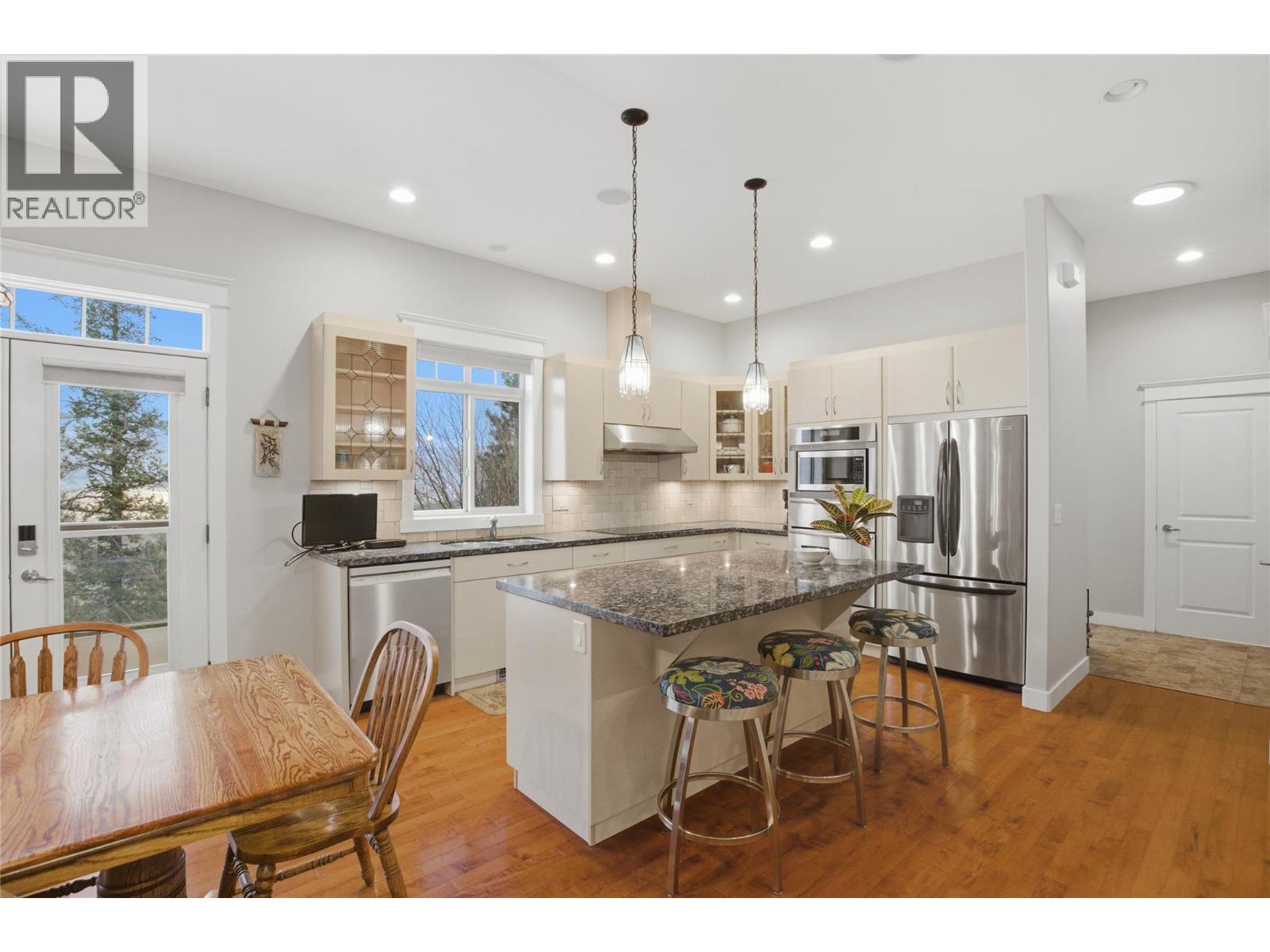 4767 UPLANDS Drive, Kamloops