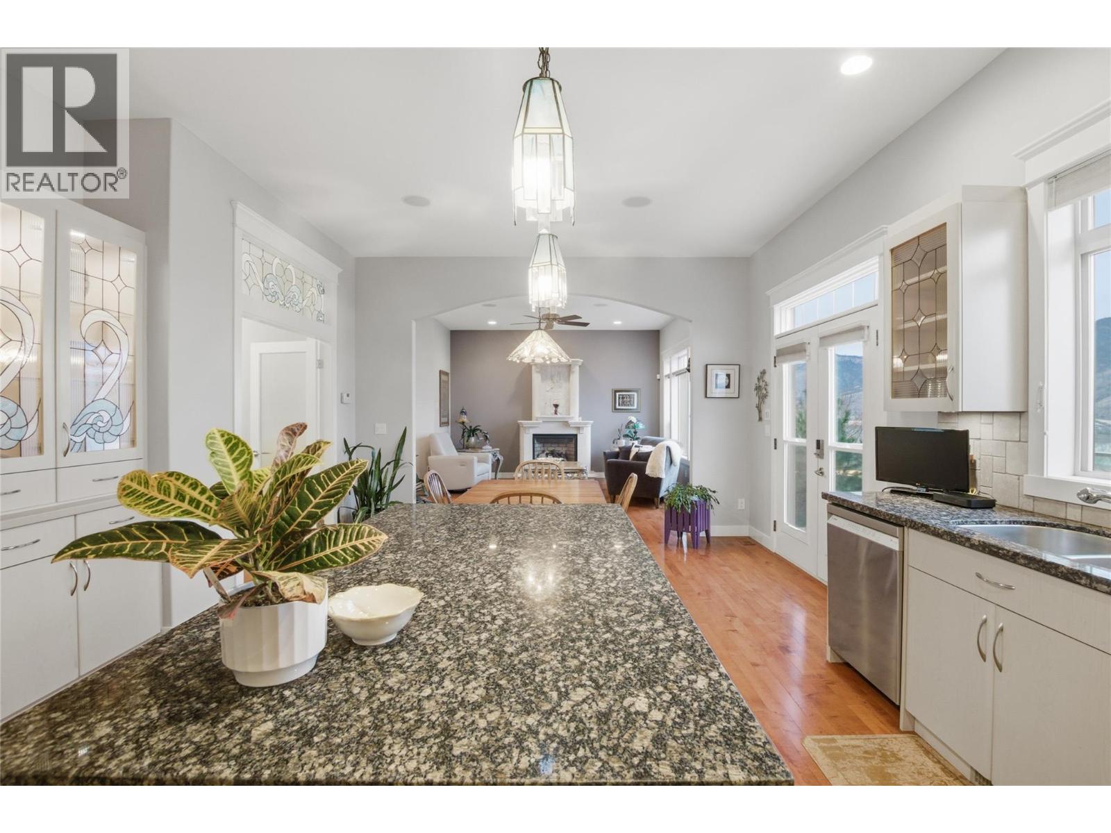 4767 UPLANDS Drive, Kamloops