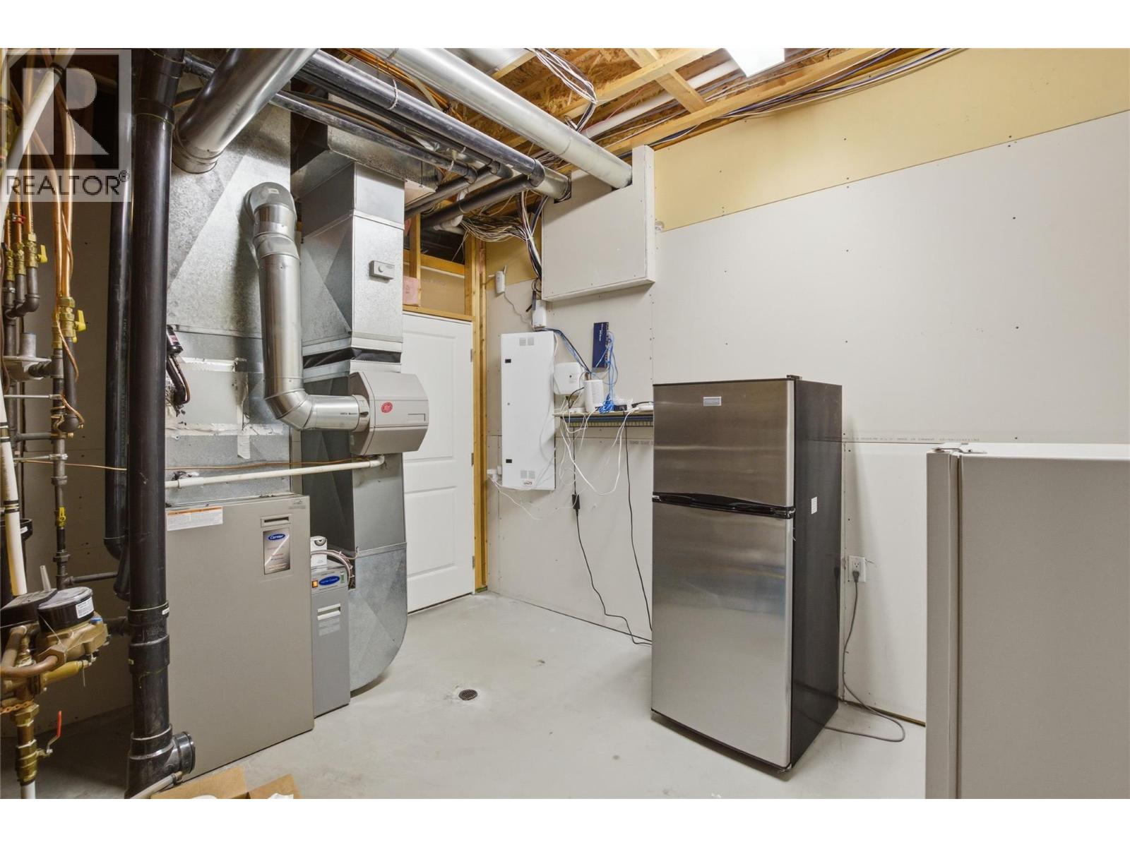 4767 UPLANDS Drive, Kamloops