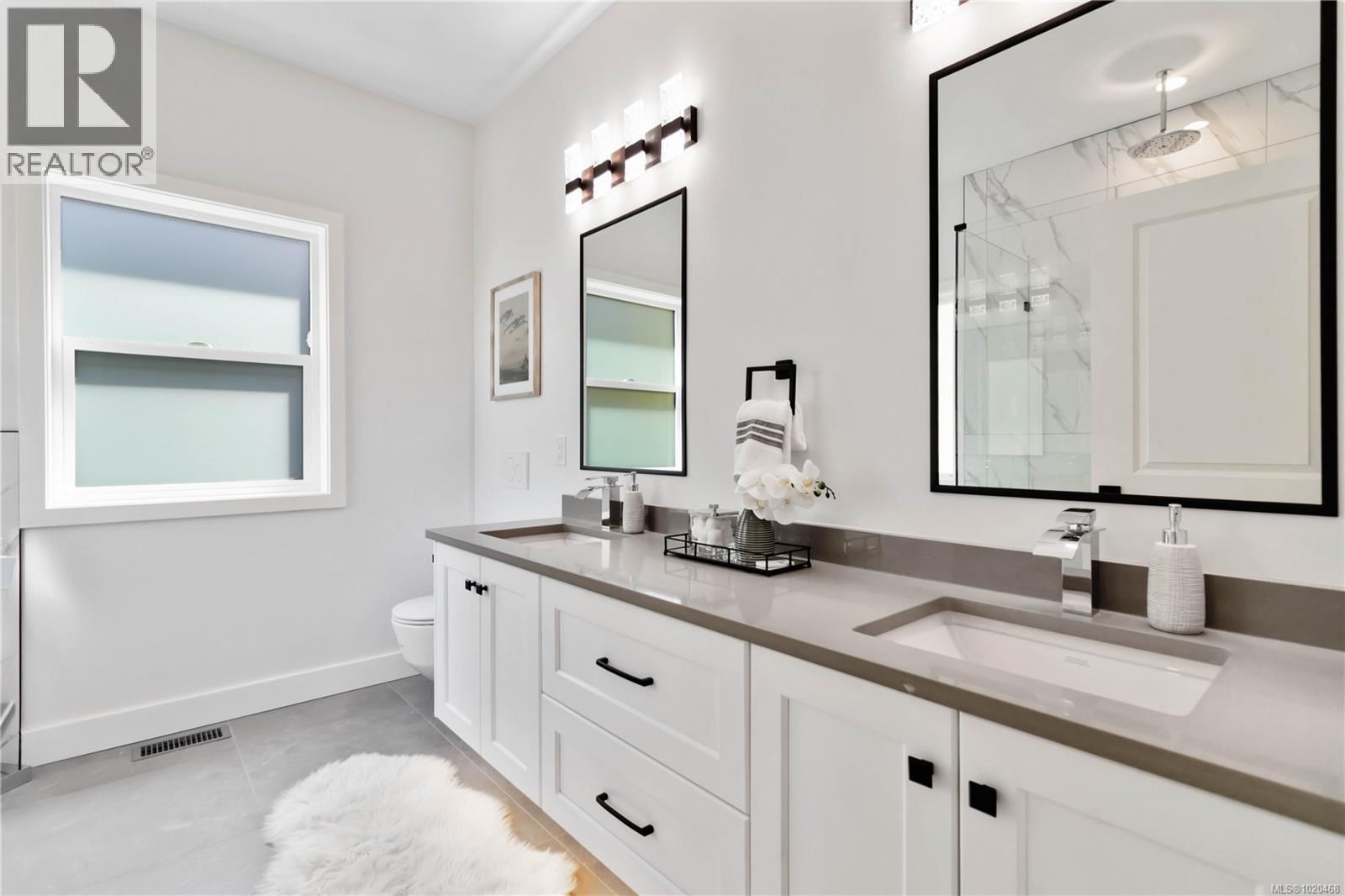 6987 Hagan Rd, Central Saanich