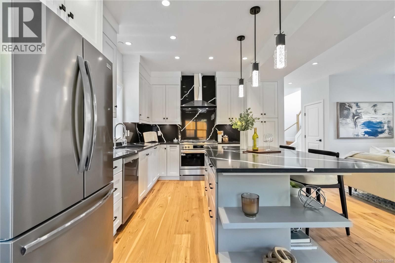 6987 Hagan Rd, Central Saanich