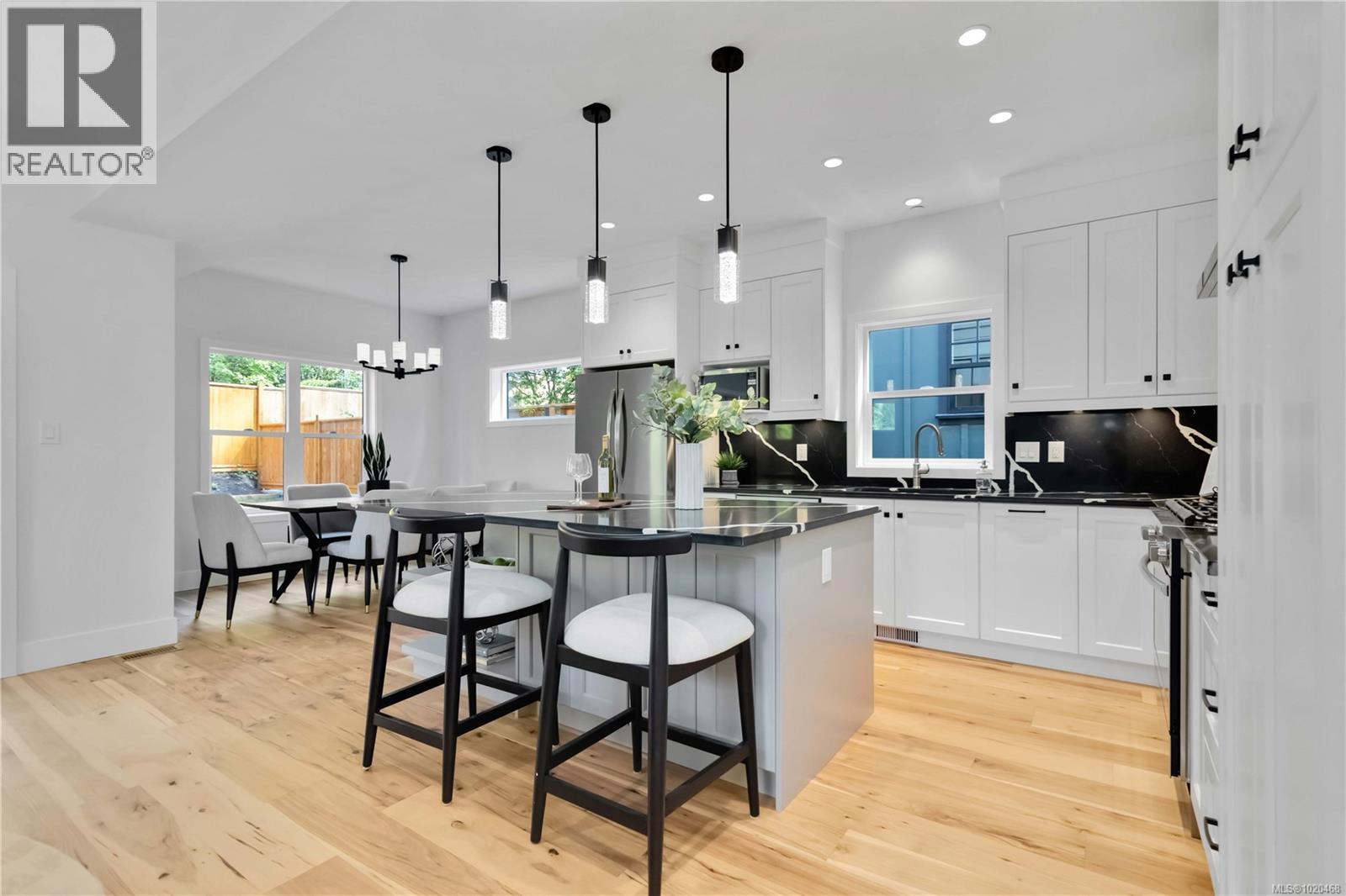 6987 Hagan Rd, Central Saanich