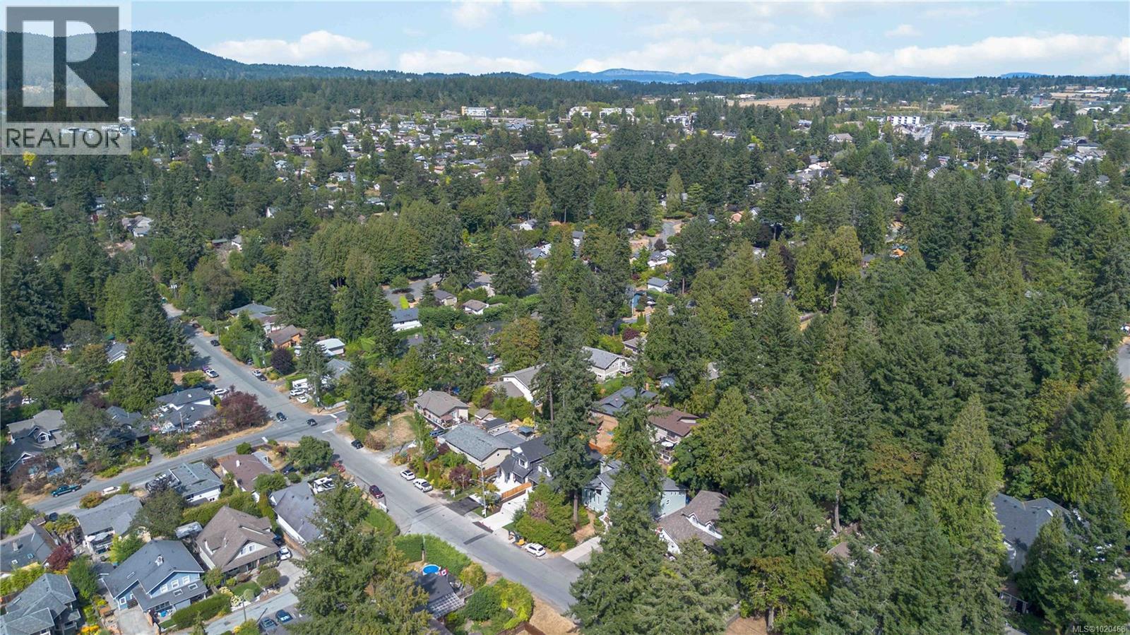 6987 Hagan Rd, Central Saanich