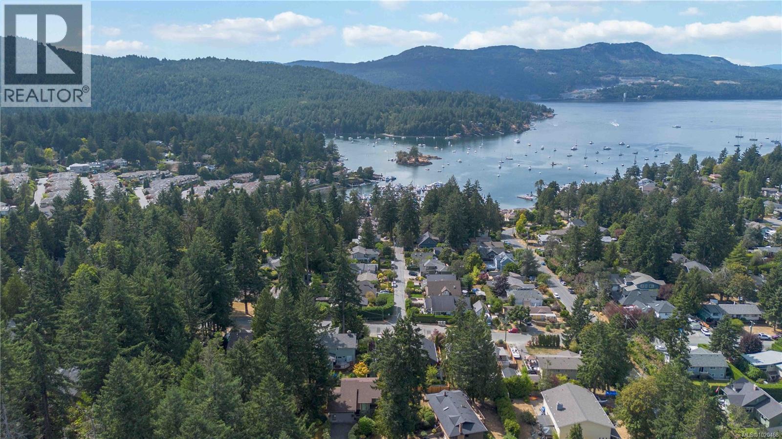 6987 Hagan Rd, Central Saanich