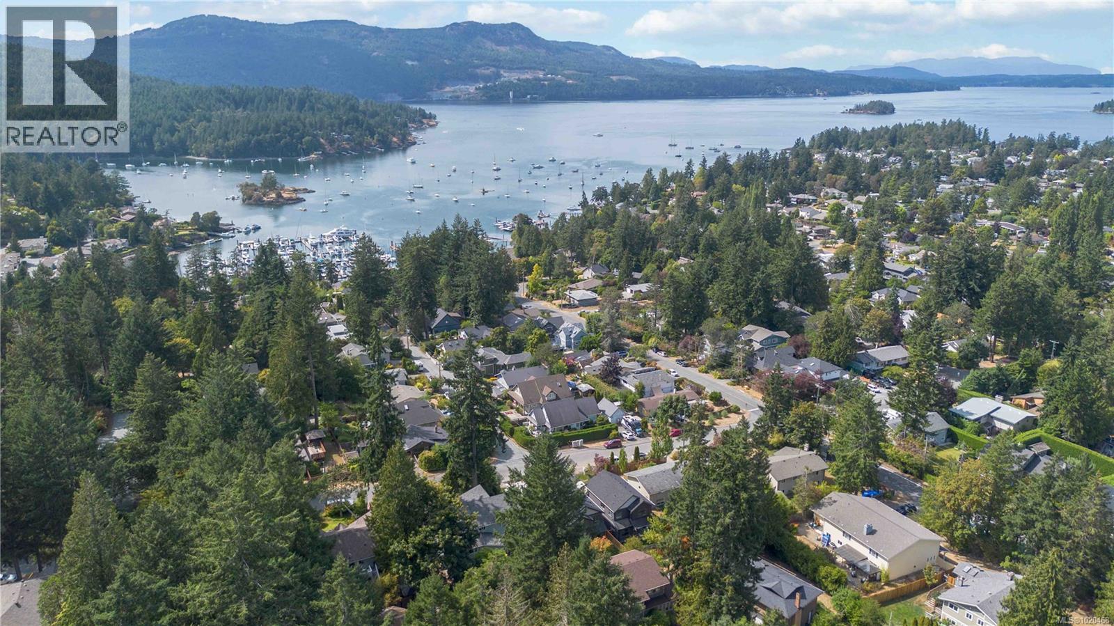 6987 Hagan Rd, Central Saanich