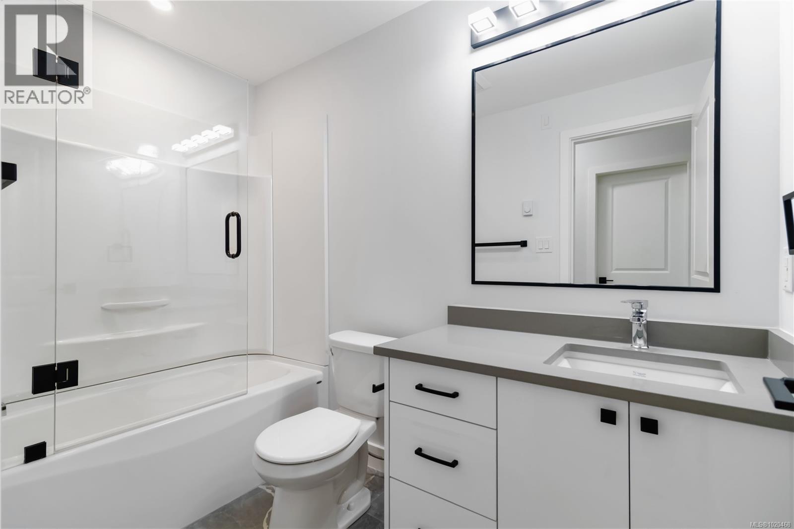 6987 Hagan Rd, Central Saanich