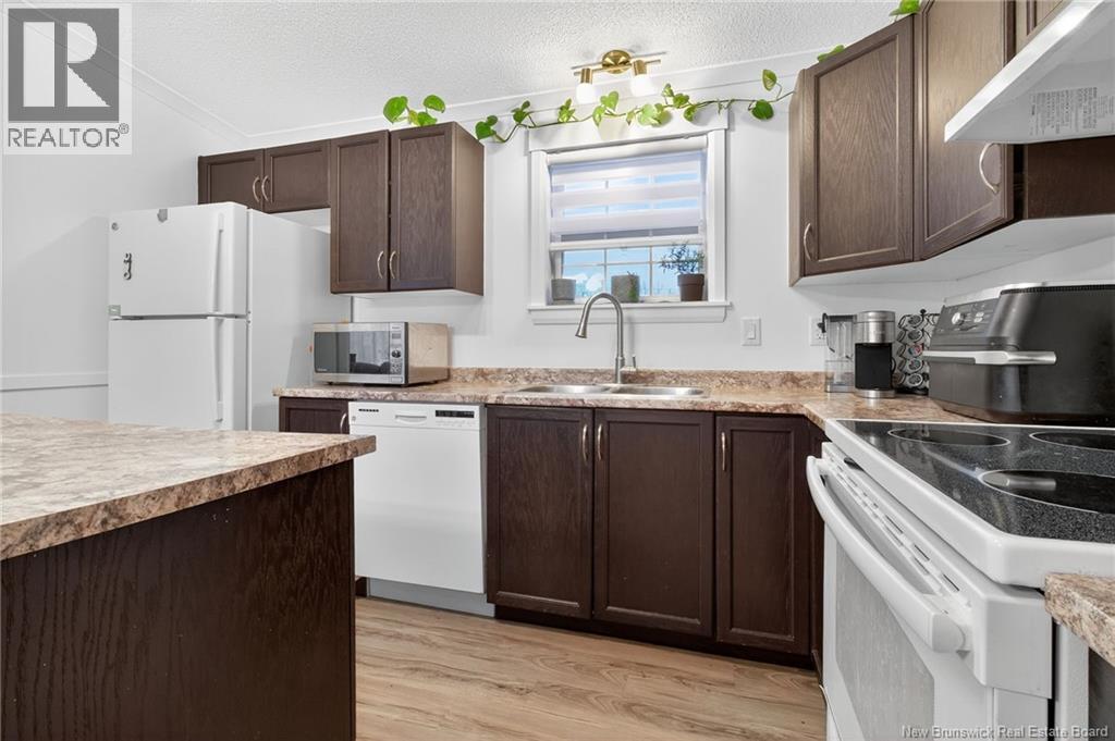 47 Perrot Street - 3