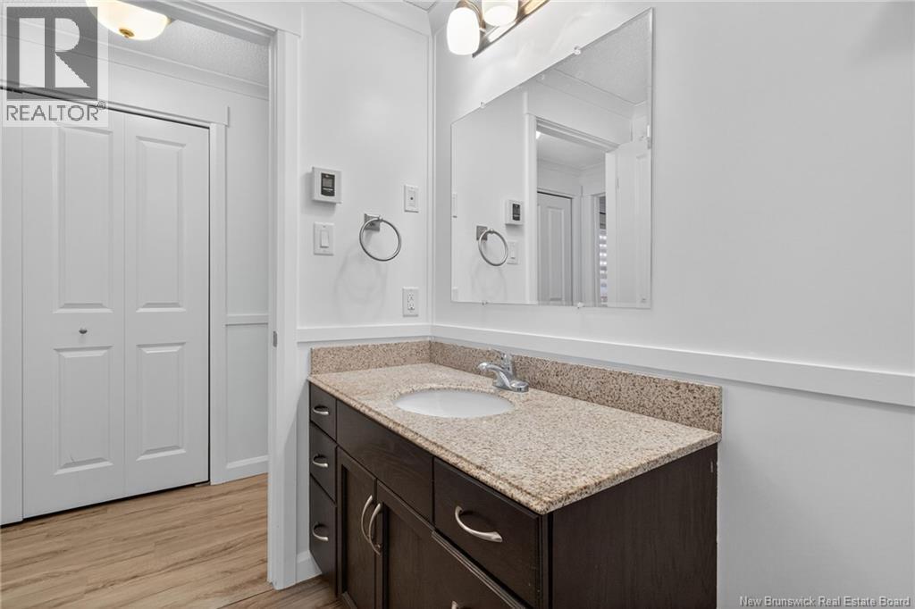 47 PERROT STREET - 16