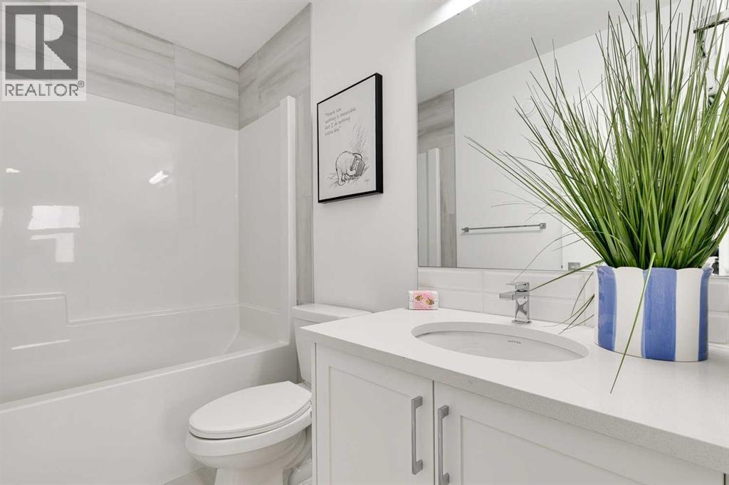 Single Family House for Sale in    Avenue NW Montgomery Calgary 