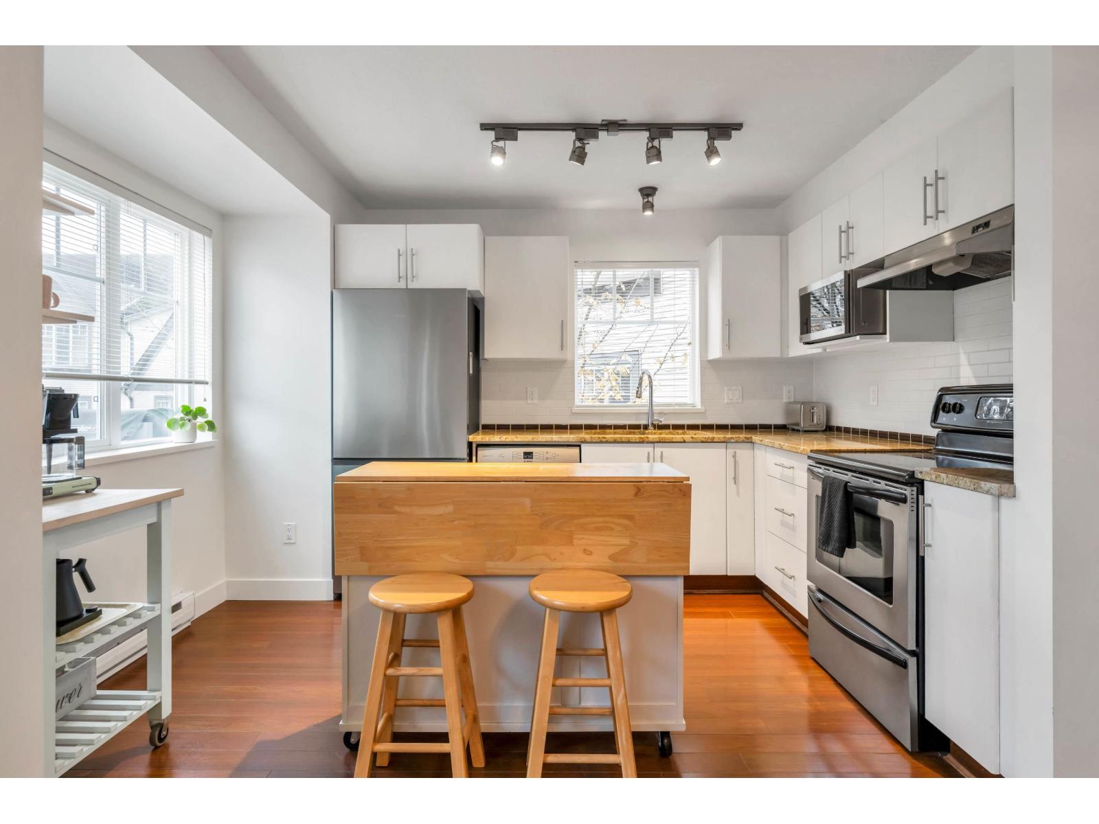 52 20038 70 AVENUE, Langley