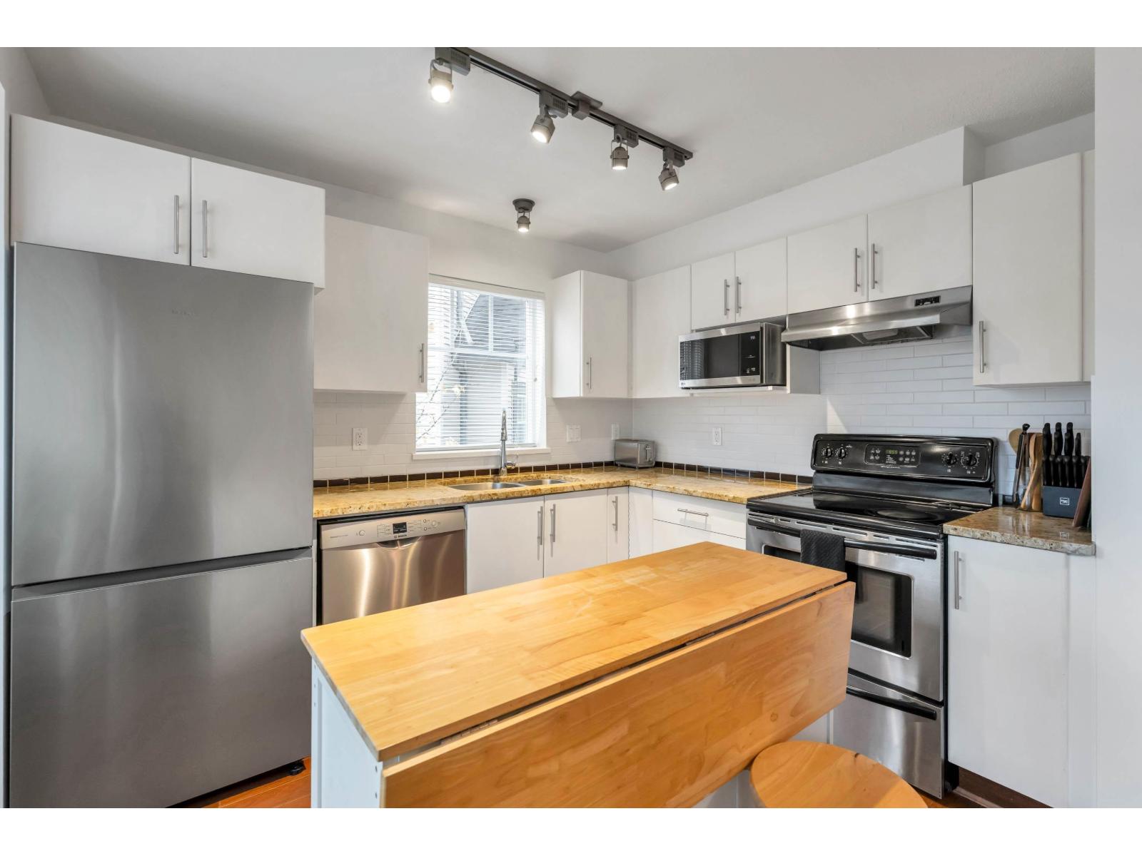 52 20038 70 AVENUE, Langley