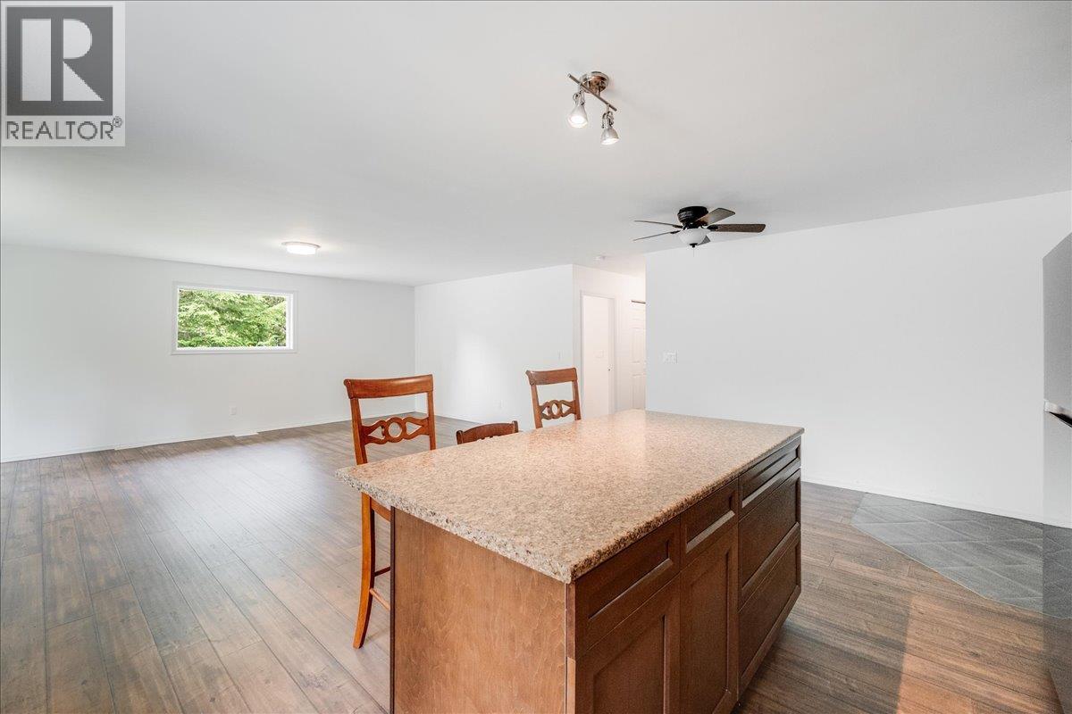 116 Liness Road, Salmo