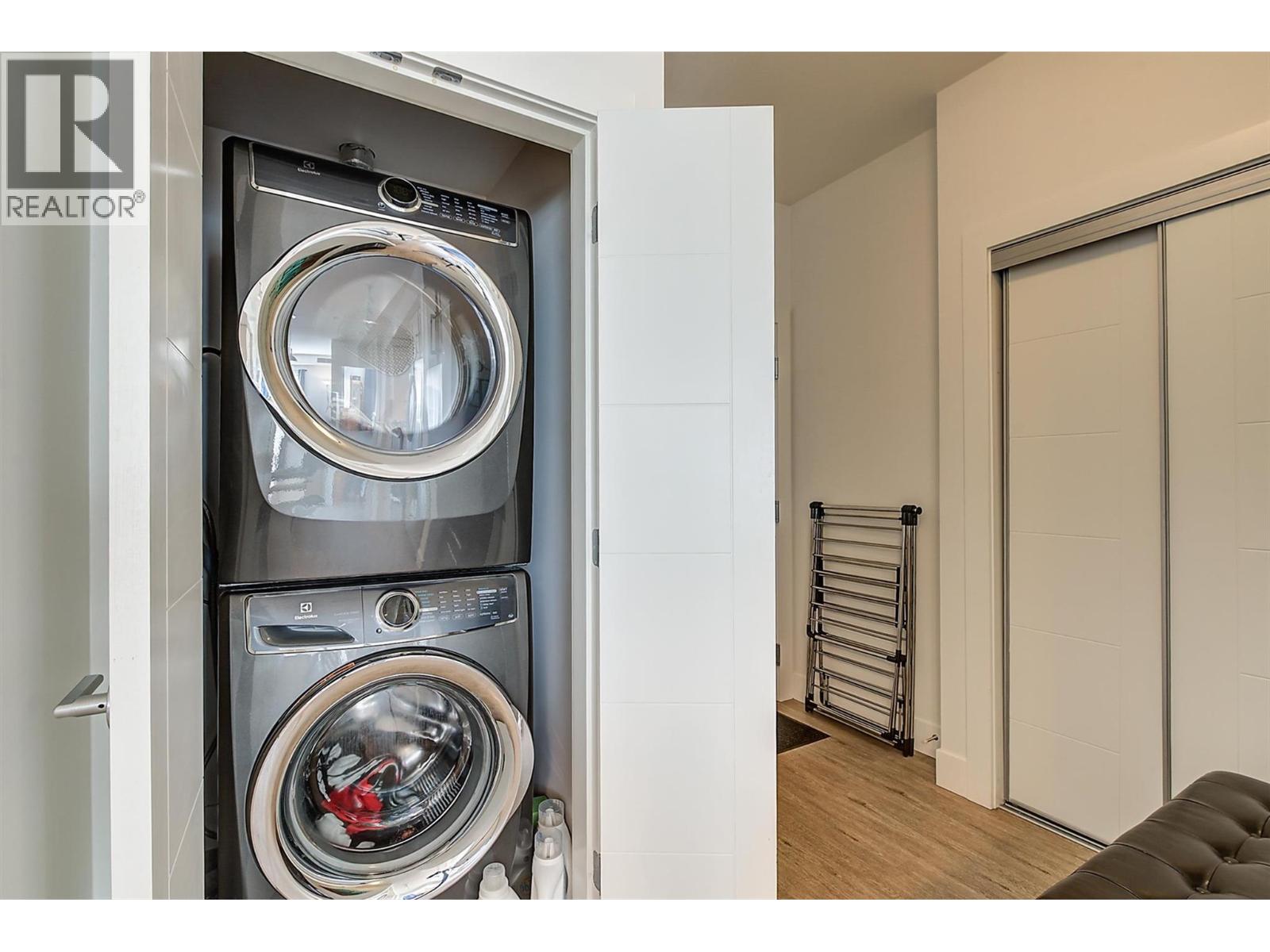 122 4380 Lakeshore Road, Kelowna