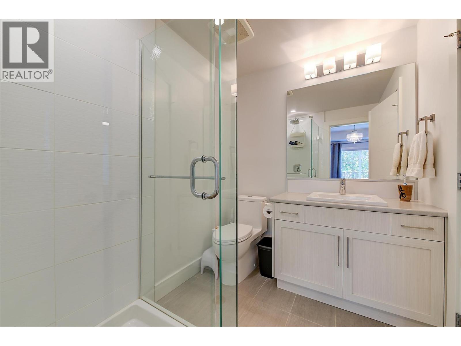 122 4380 Lakeshore Road, Kelowna