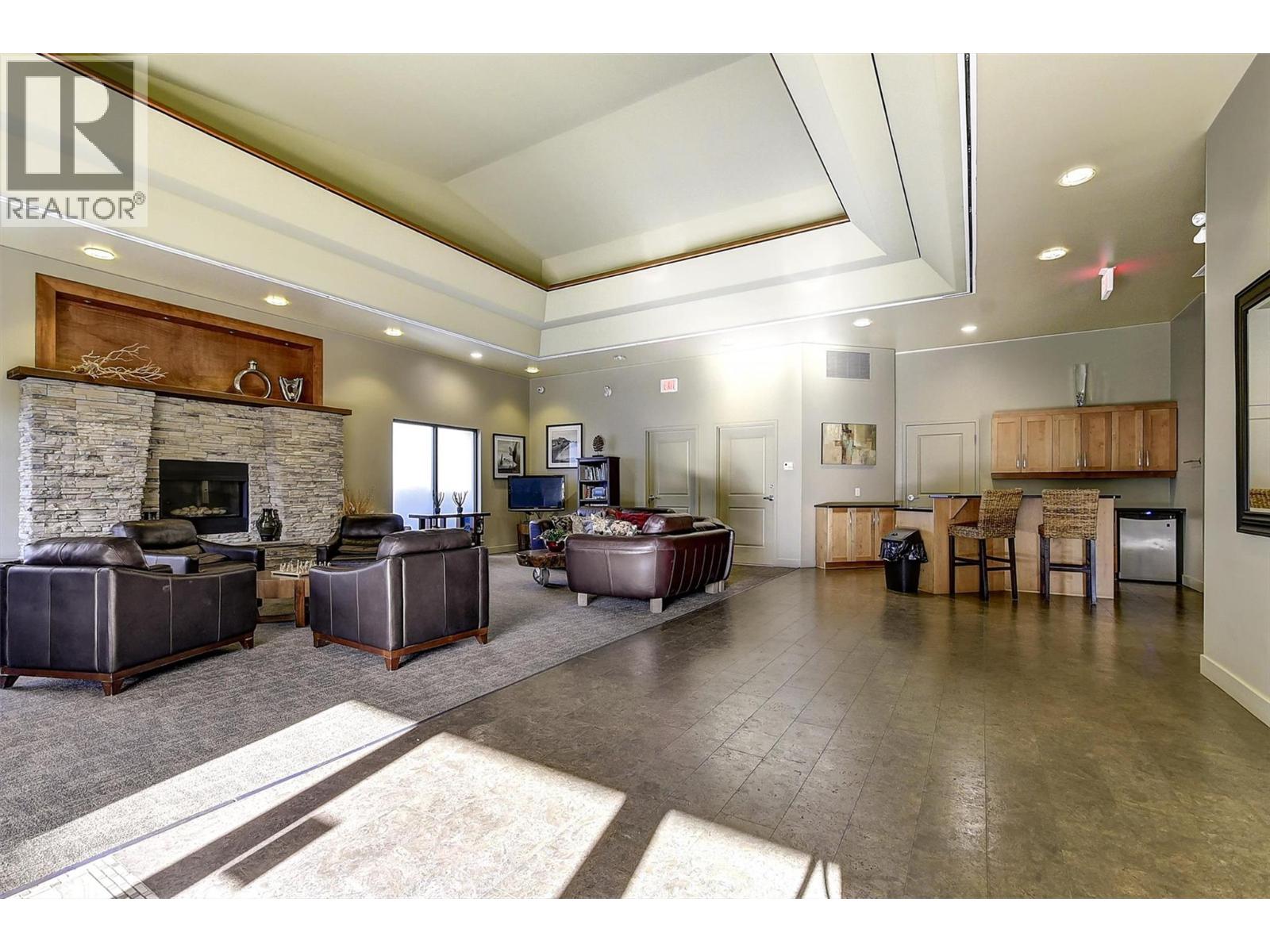 122 4380 Lakeshore Road, Kelowna