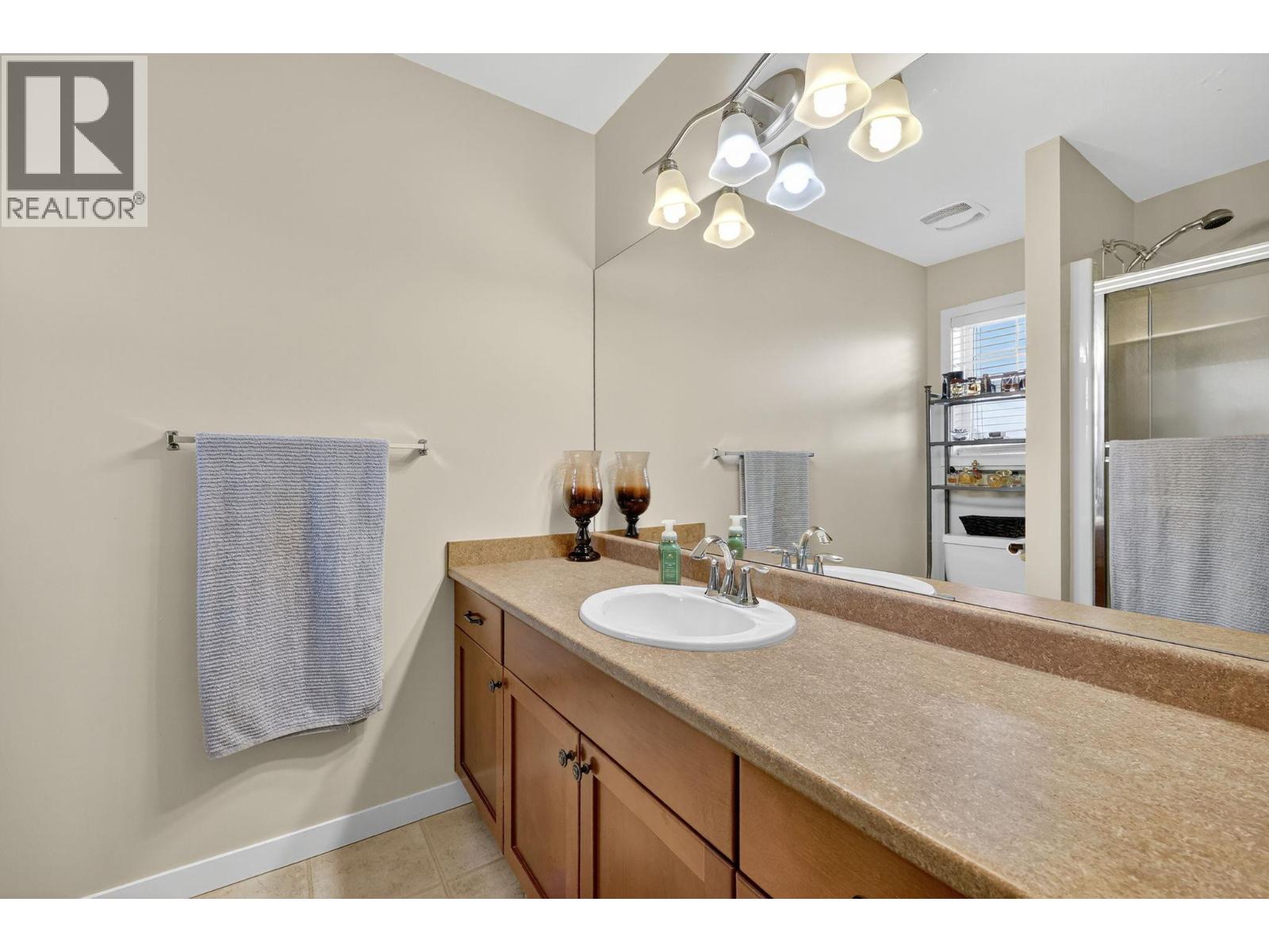 8 180 McCurdy Road, Kelowna