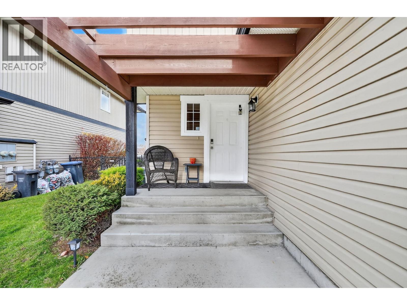 8 180 McCurdy Road, Kelowna