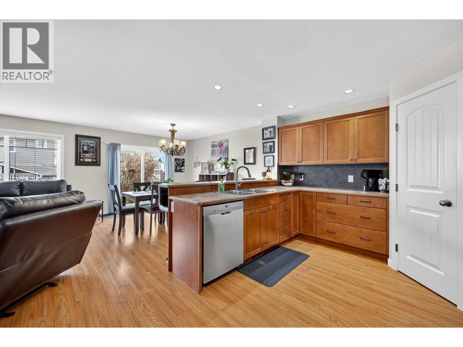 8 180 McCurdy Road, Kelowna