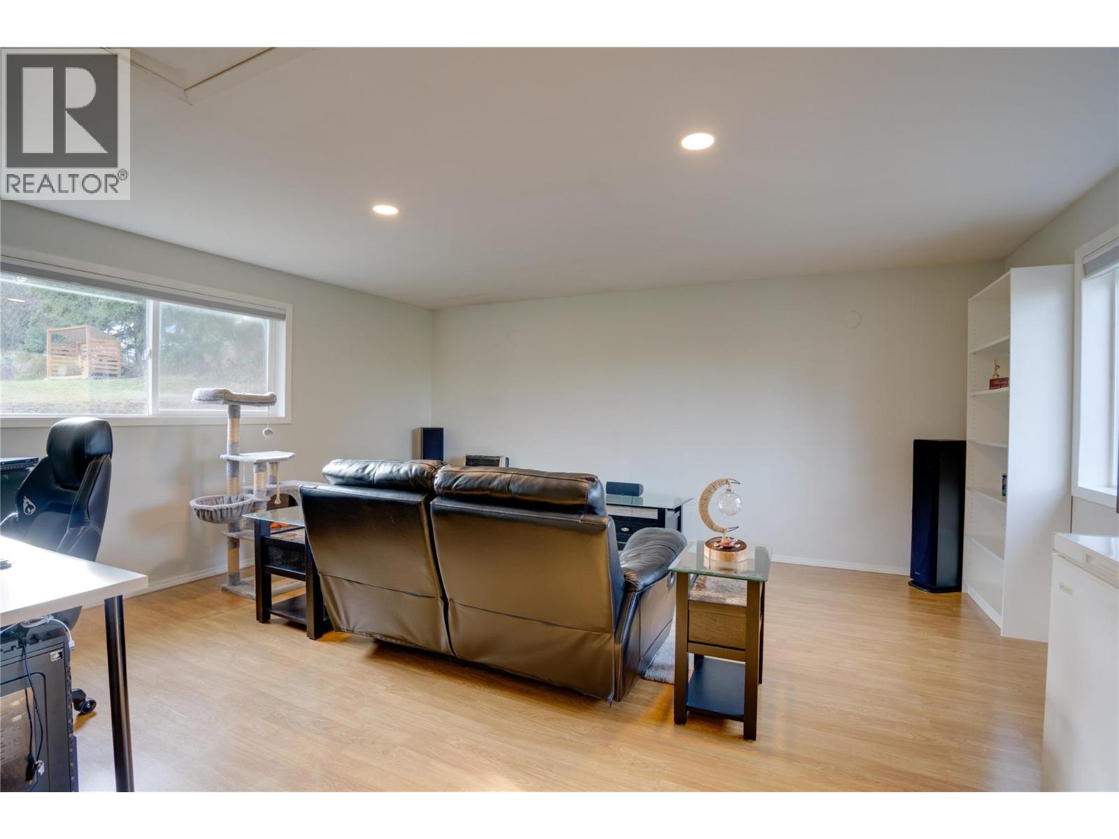  3851 97A Highway, Spallumcheen