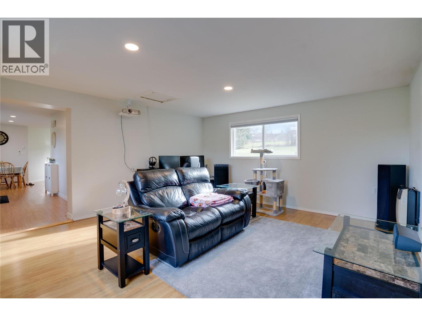  3851 97A Highway, Spallumcheen