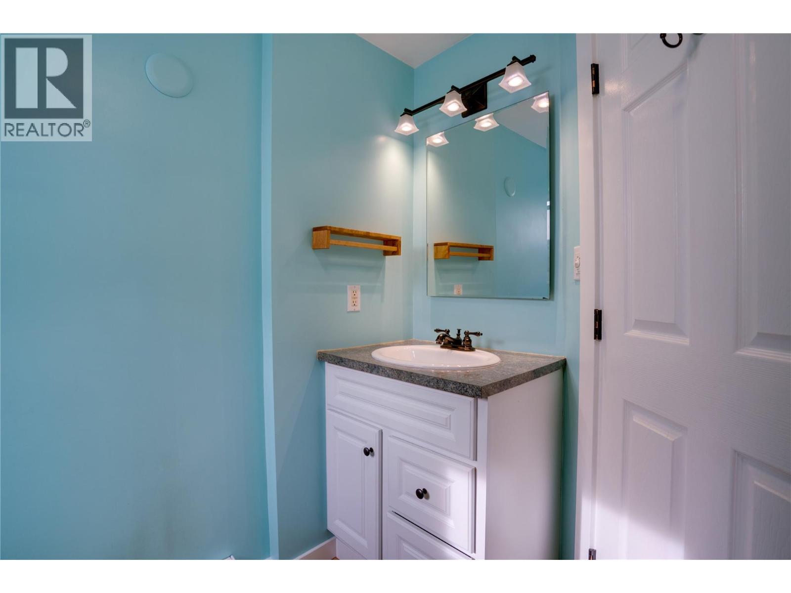  3851 97A Highway, Spallumcheen