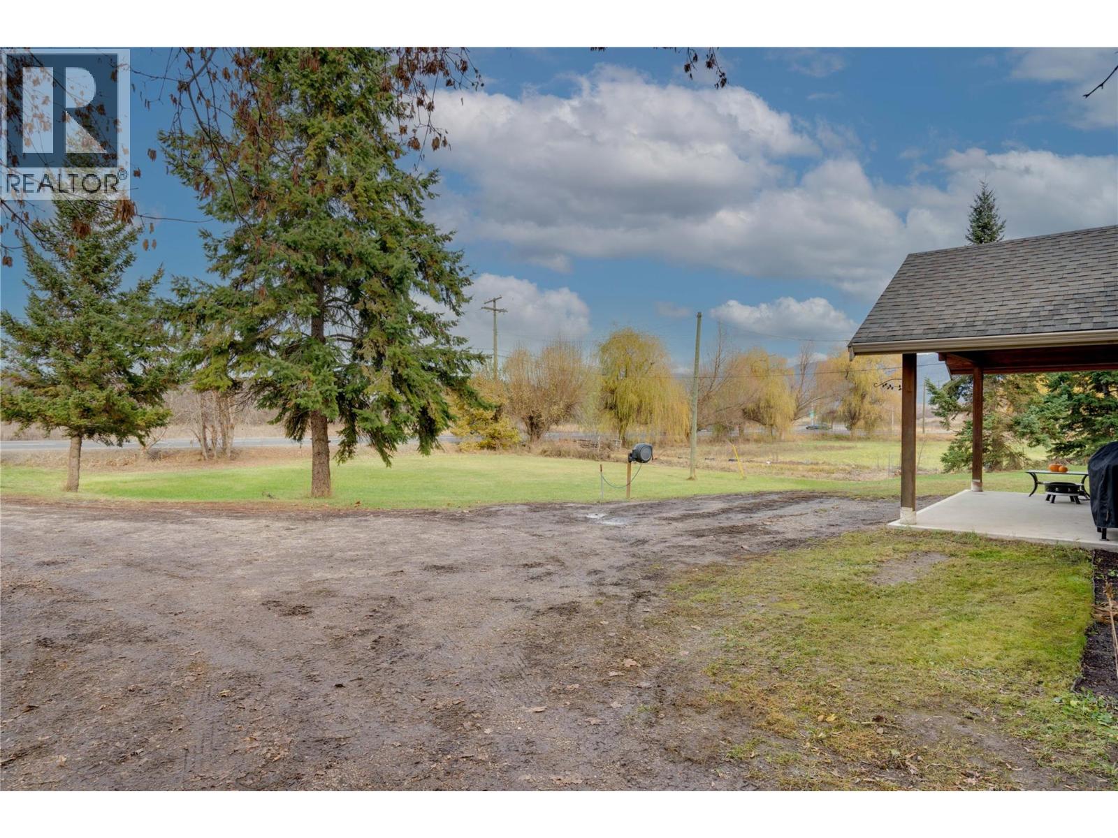  3851 97A Highway, Spallumcheen