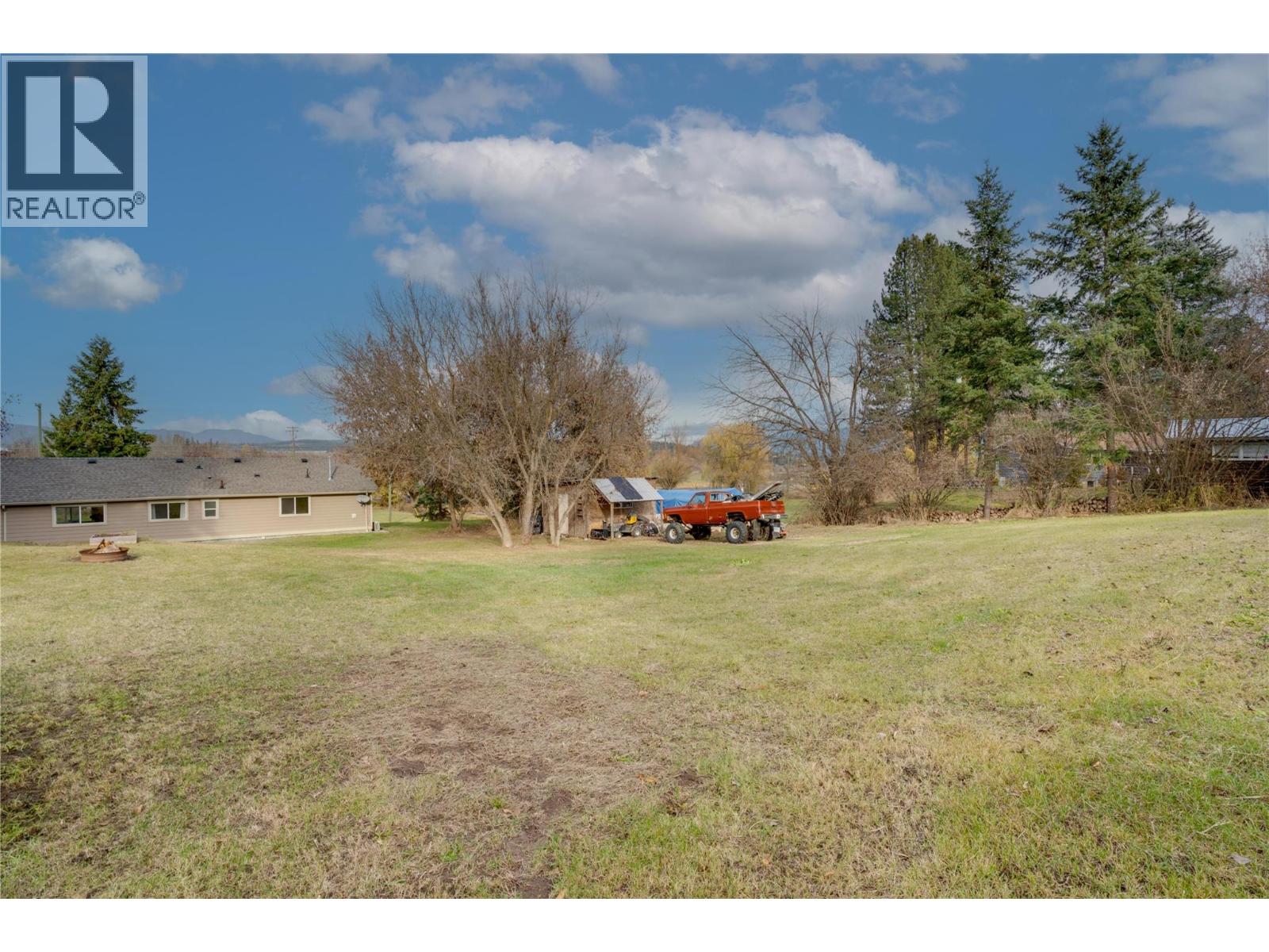  3851 97A Highway, Spallumcheen