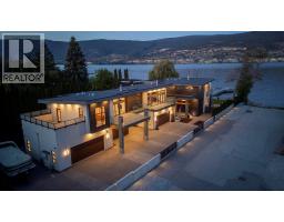 704 Stonor Street, Summerland