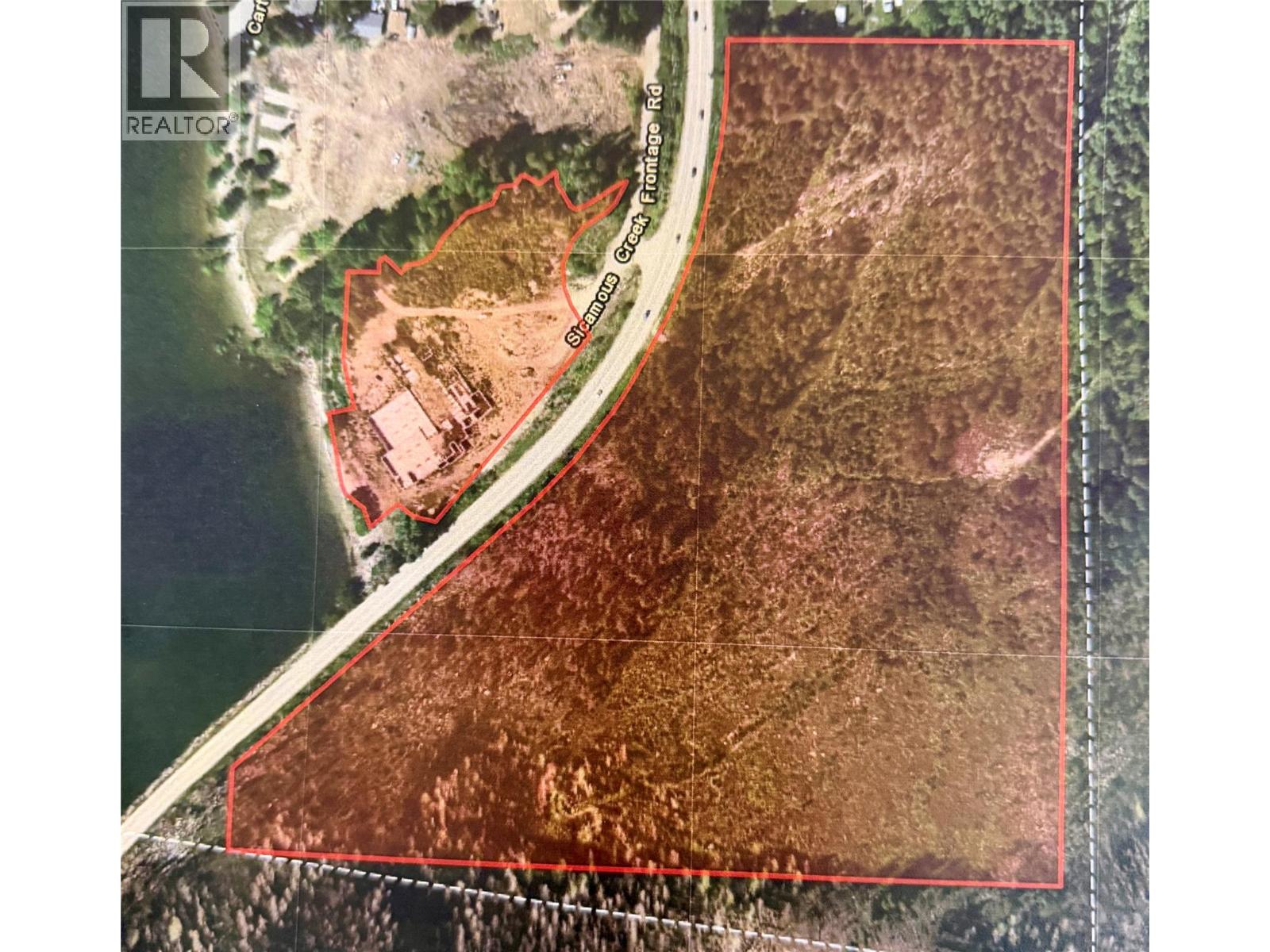  1 Sicamous Creek Frontage Road, Sicamous