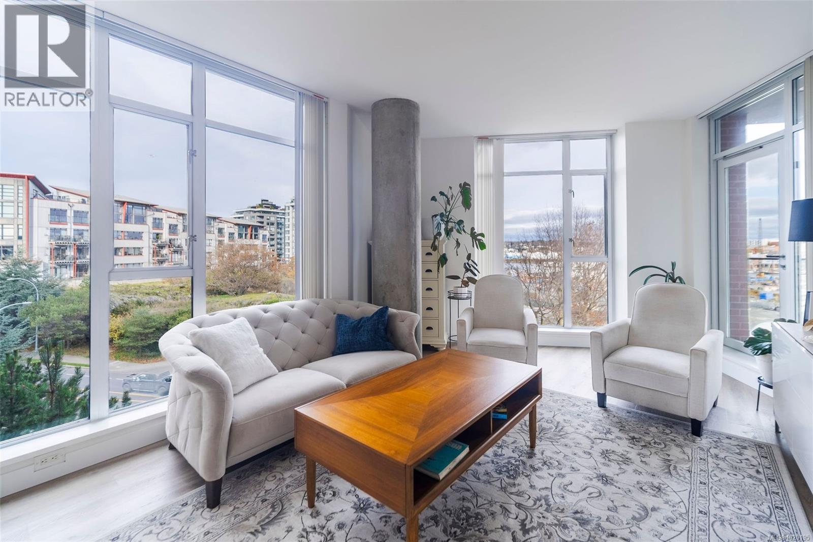 213 100 Saghalie Rd, Victoria