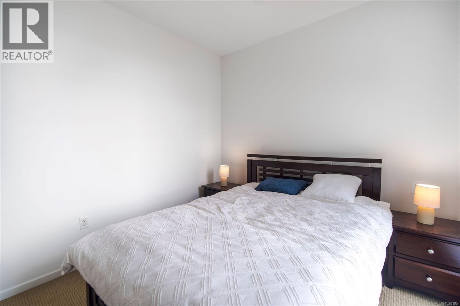 213 100 Saghalie Rd, Victoria