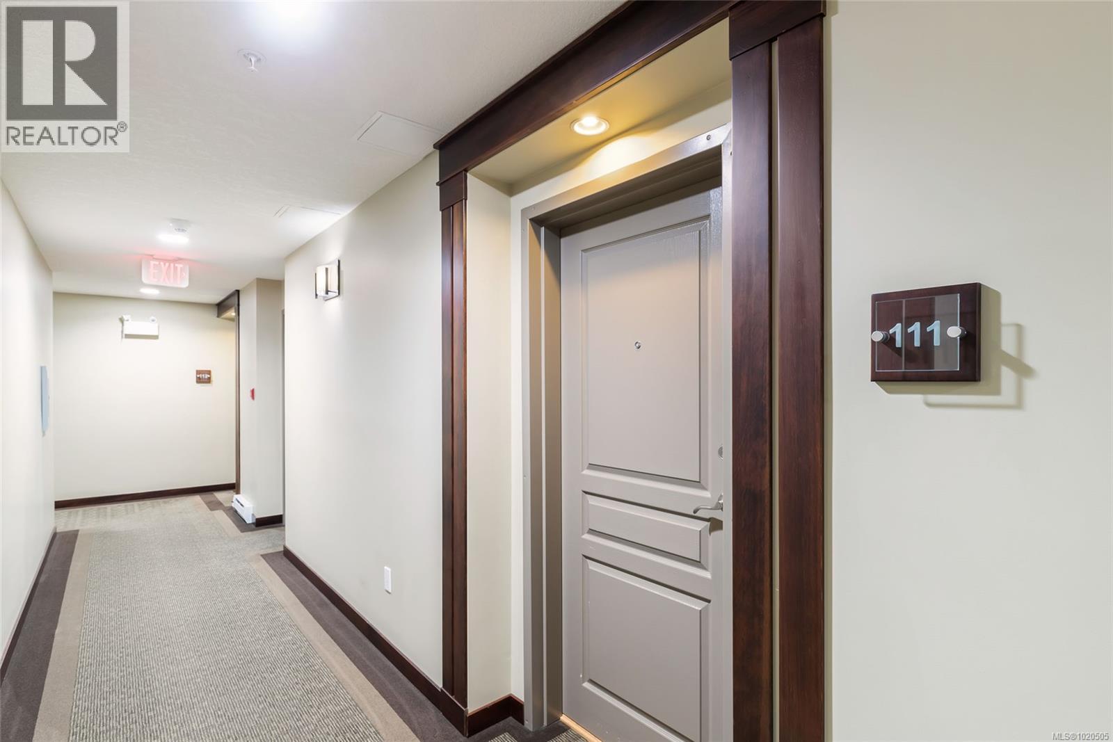 111 5670 Edgewater Lane, Nanaimo