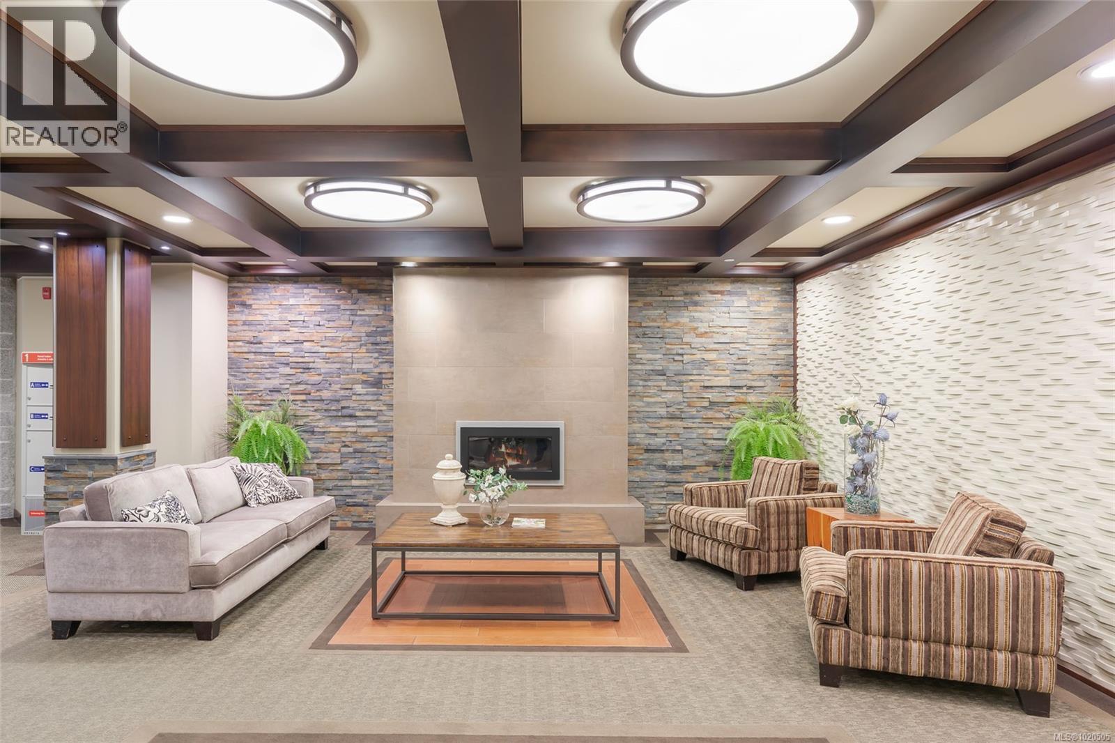 111 5670 Edgewater Lane, Nanaimo