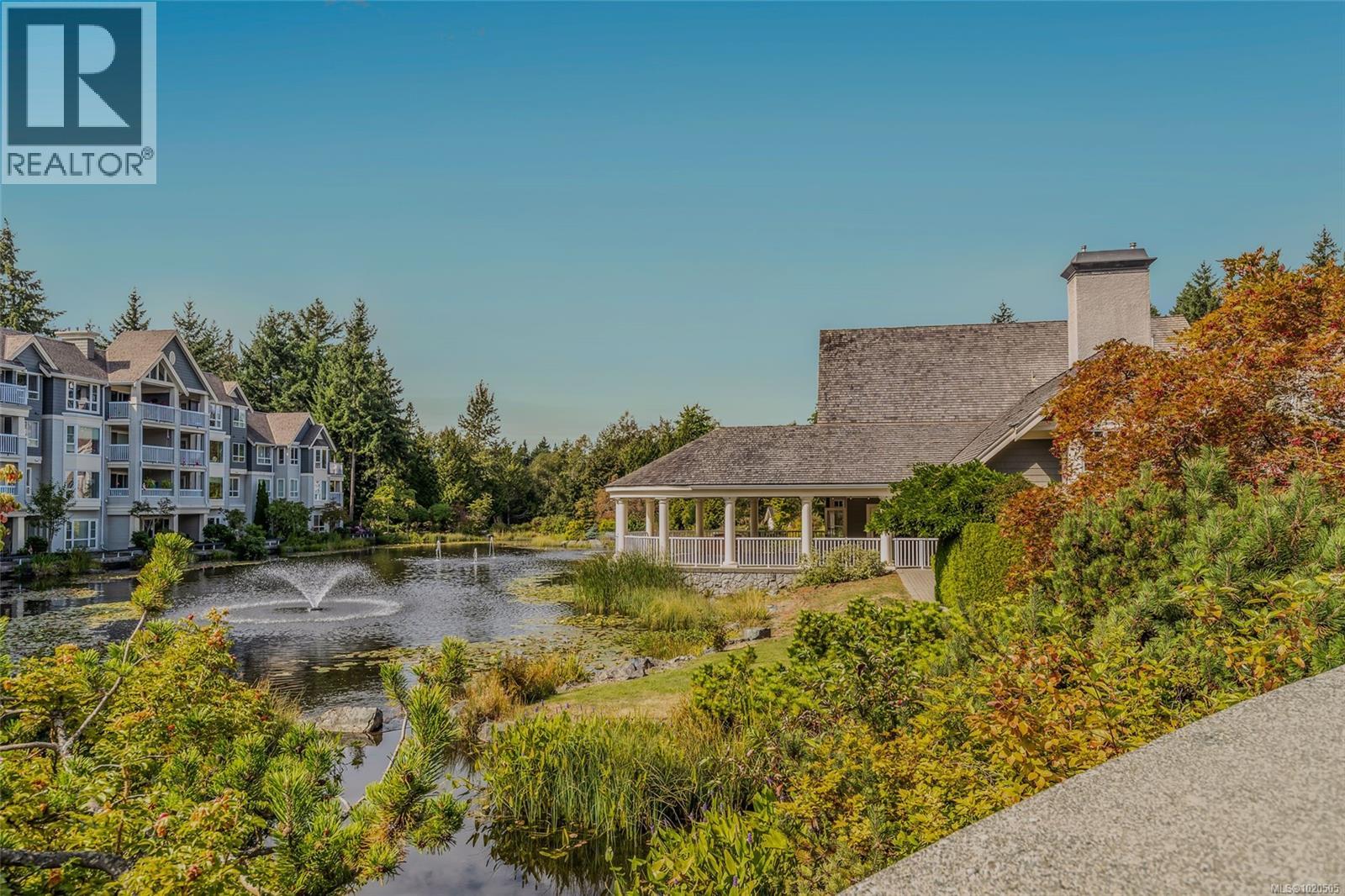 111 5670 Edgewater Lane, Nanaimo