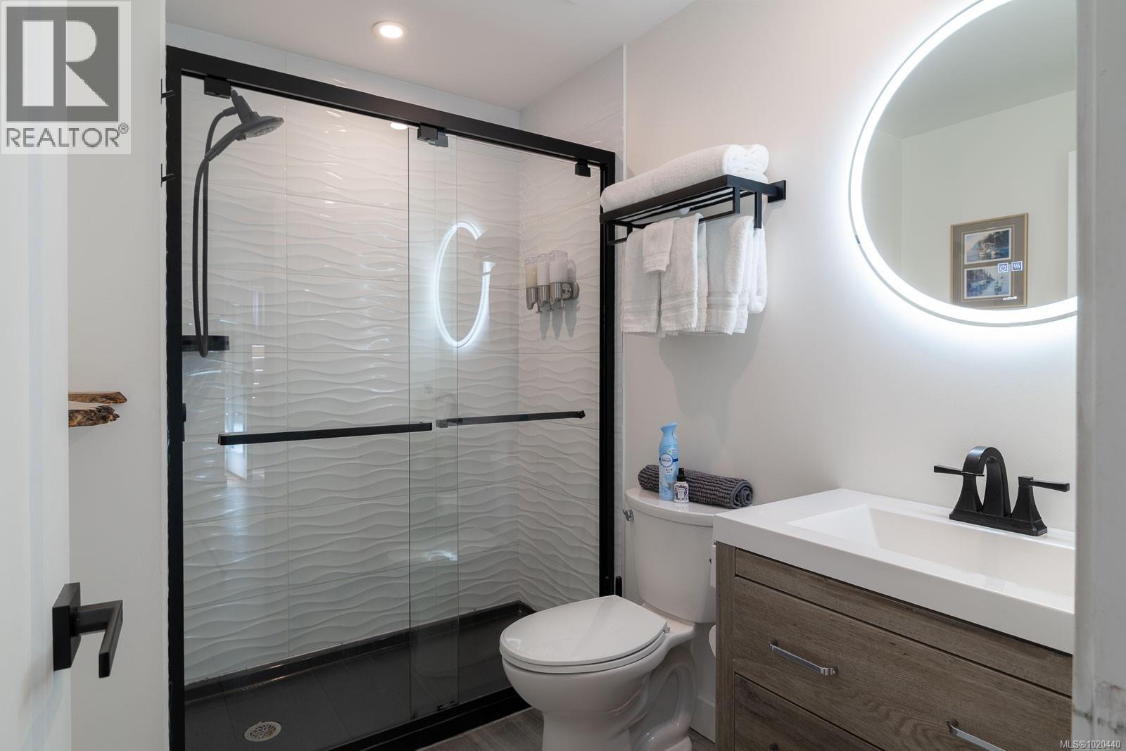 1025 Maple Lane Dr, Parksville