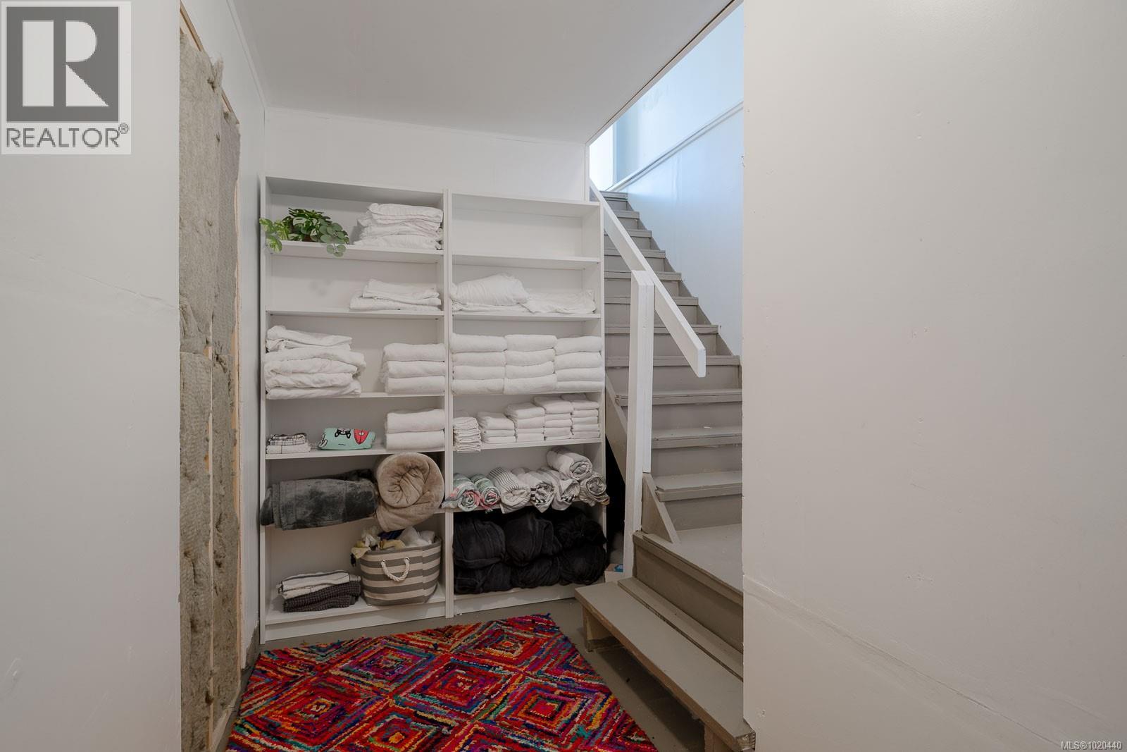 1025 Maple Lane Dr, Parksville