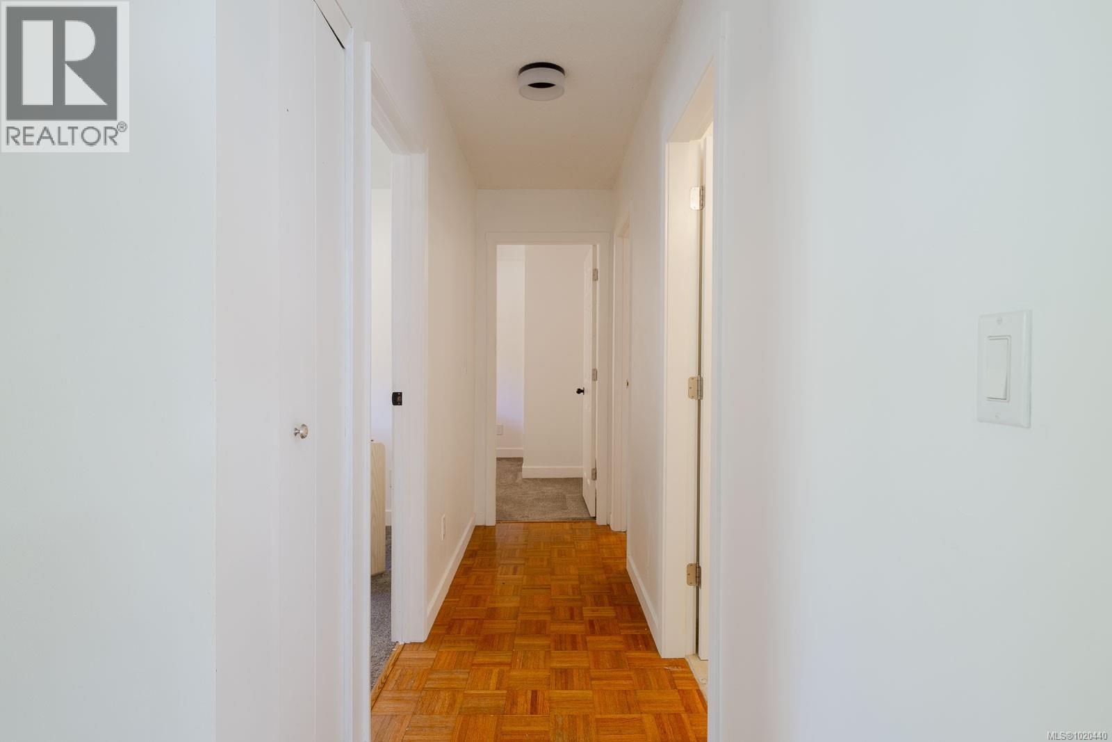 1025 Maple Lane Dr, Parksville