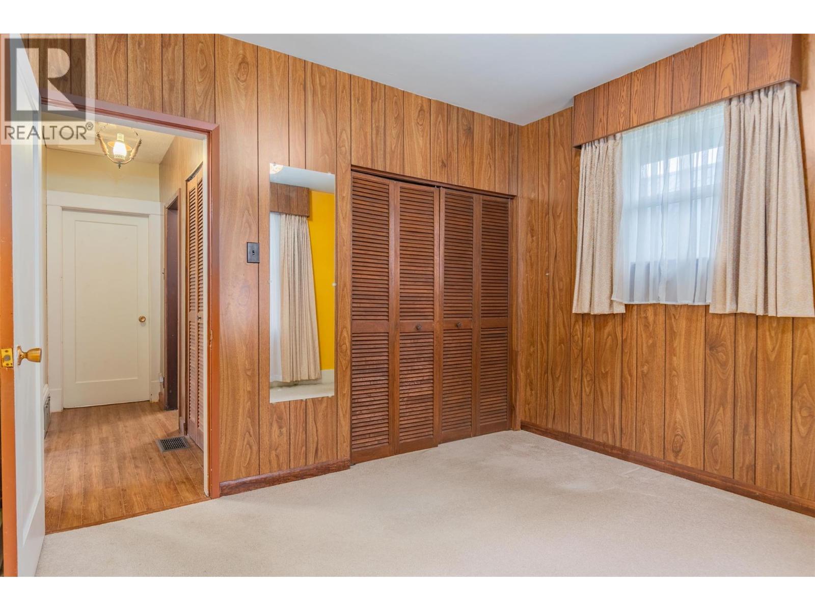 1329 Columbia Avenue, Trail