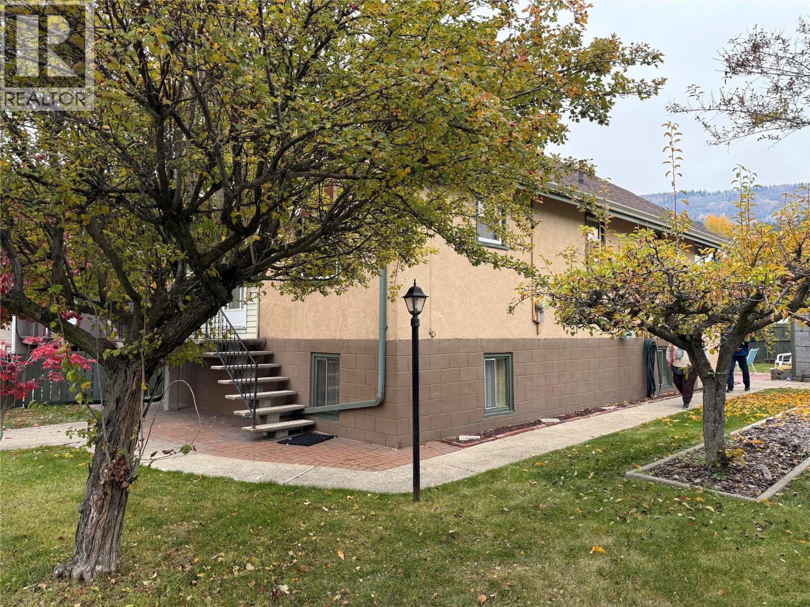 1329 Columbia Avenue, Trail