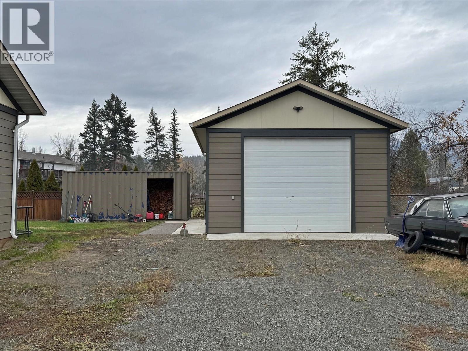 535 Barkley Road, Barriere