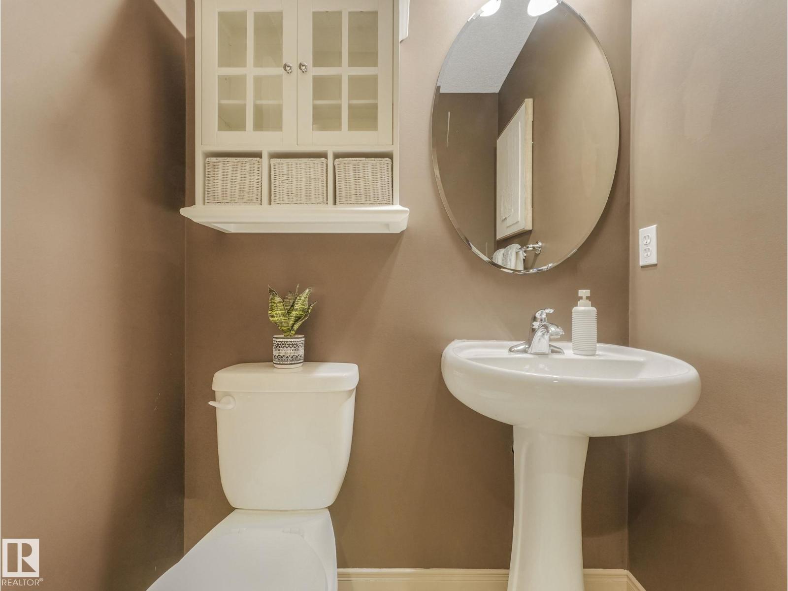 1740 GLASTONBURY BV NW, Edmonton